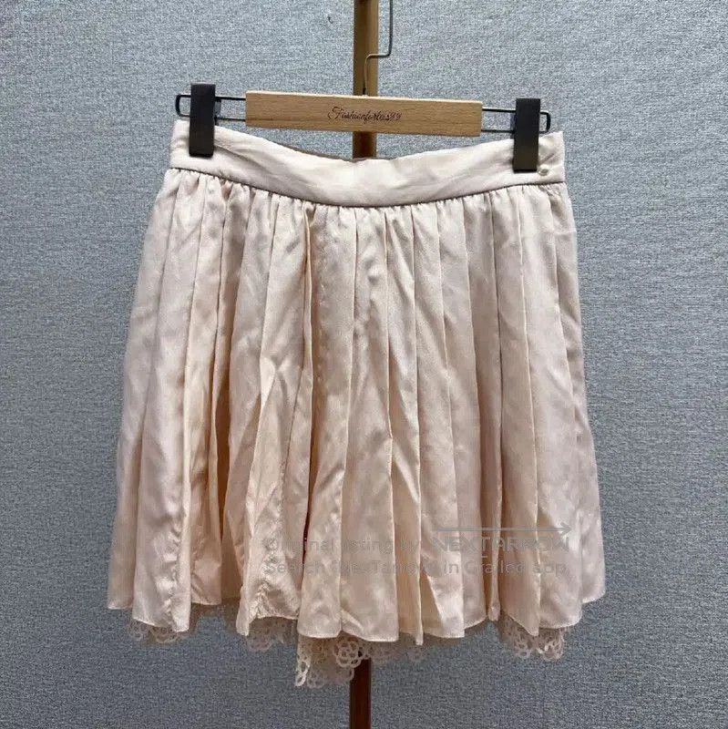 Chanel Chanel Summer Pink Silk Pleated Skirt . Size 23" - 2 Thumbnail