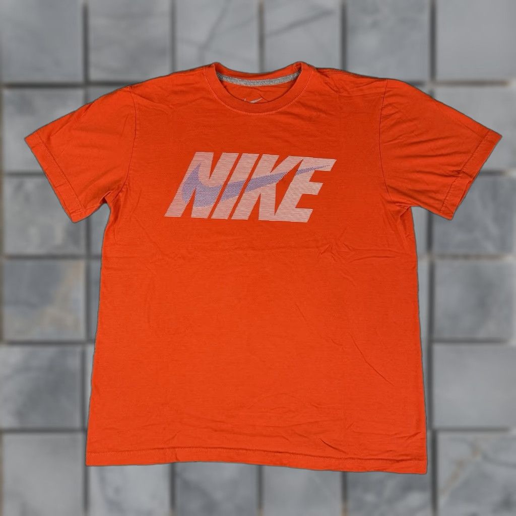 Nike Nike T Shirt Mens Large Orange Logo Striped Athletic Adult Short Sleeve Workout Size US L / EU 52-54 / 3 - 1 Thumbnail