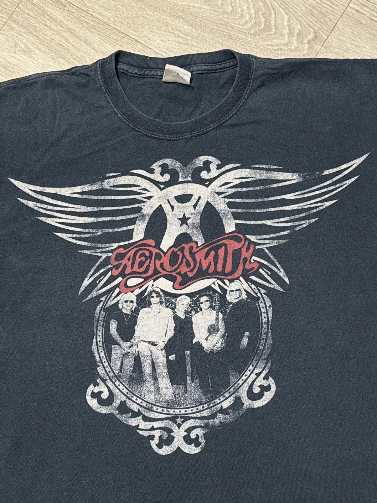 Band Tees 🔷Vintage Aerosmith World Tour Smoke 2010 T-shirt🔷 Size US M / EU 48-50 / 2 - 3 Thumbnail