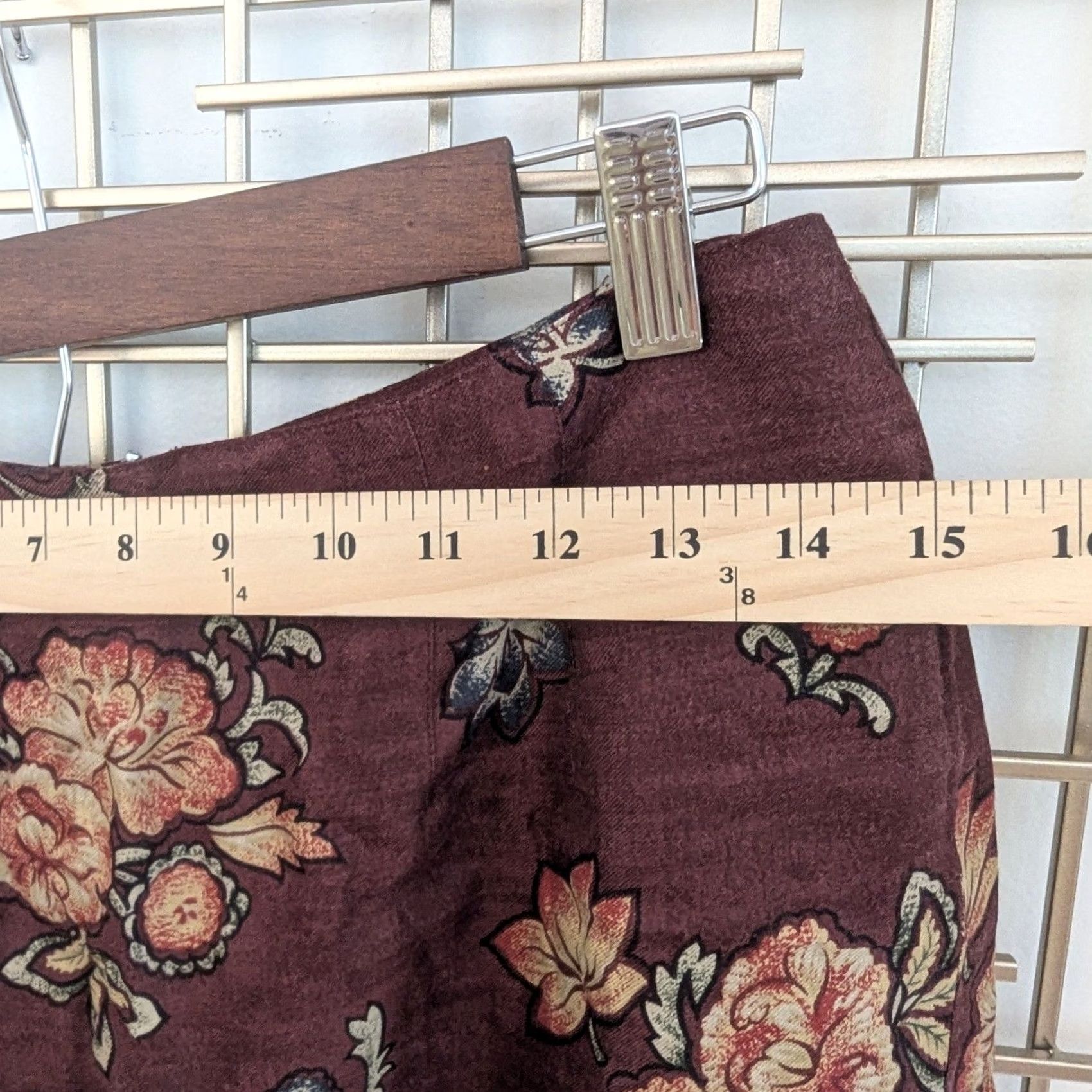 Talbots VINTAGE Talbots Floral Print Knee Length Skirt Burgundy Navy Women's 10 Boho Size 32" / US 10 / IT 46 - 7 Thumbnail