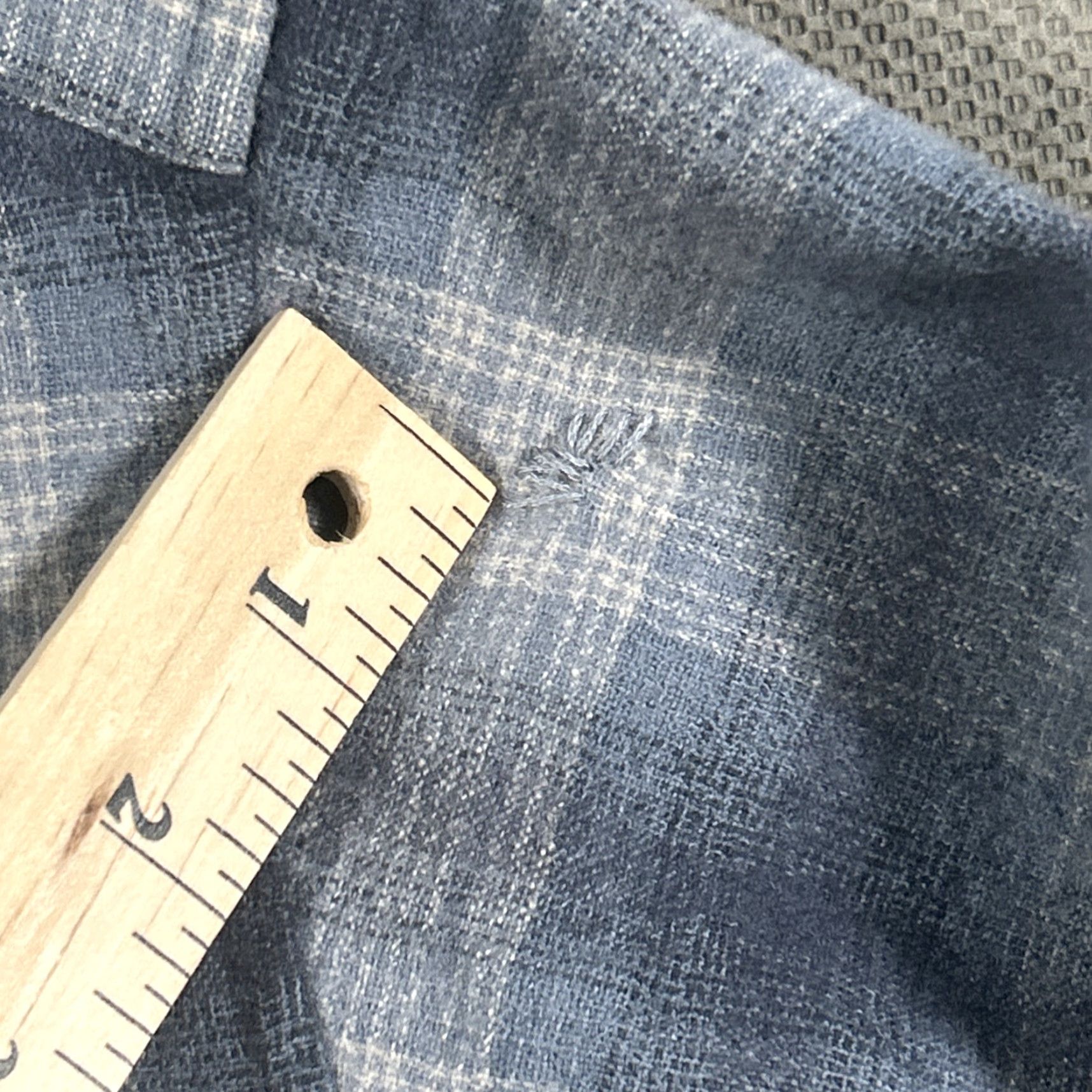 Pendleton VINTAGE Pendleton Mens Shirt 16.5 Long Sleeve Button Front Plaid Blue Wool USA Size US XL / EU 56 / 4 - 6 Thumbnail