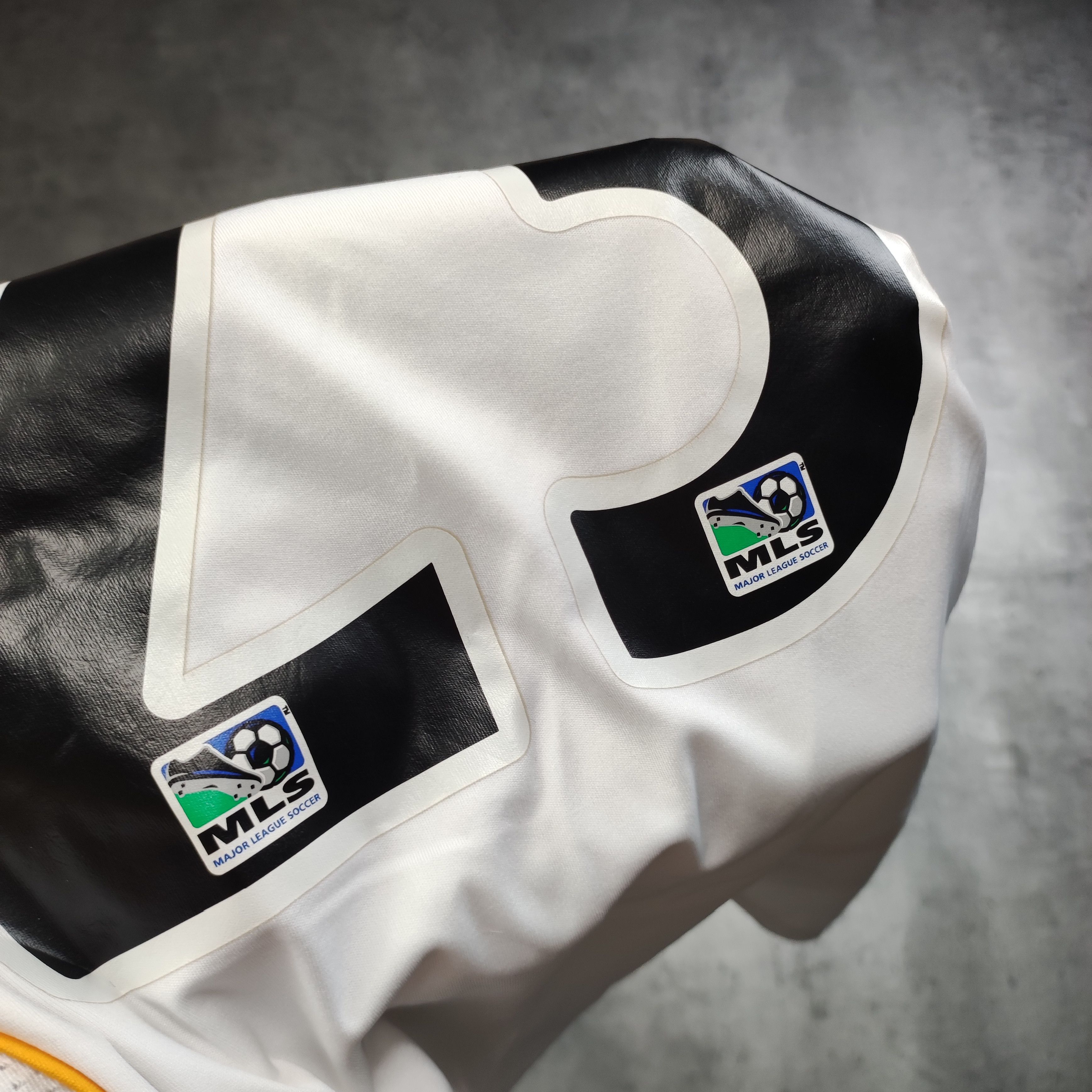 Vintage RARE Vintage Adiads x LA Galaxy #23 Beckham Home Jersey Size US XL / EU 56 / 4 - 10 Thumbnail