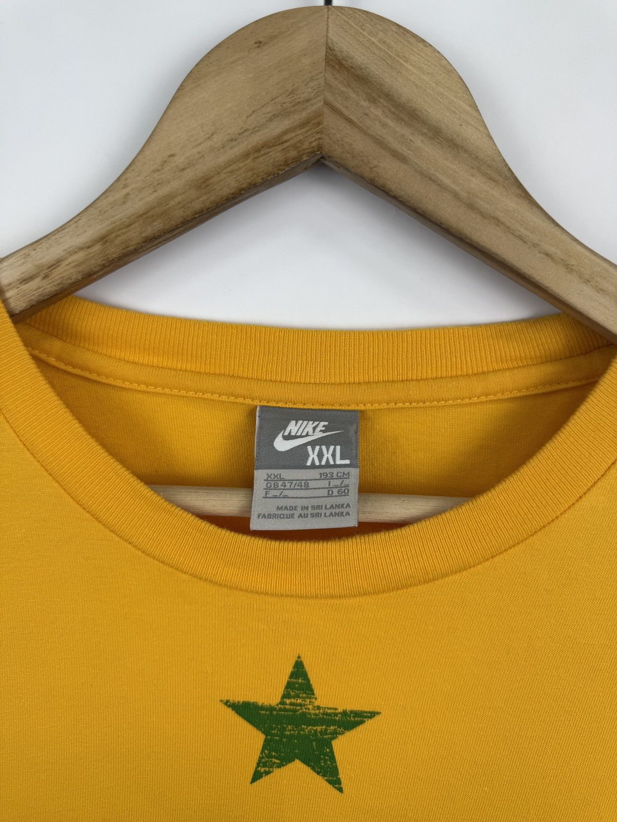 Nike 🏴󠁧󠁢󠁳󠁣󠁴󠁿 Vintage Y2K Nike Celtic Soccer T-Shirt Retro Rare Hype Size US XXL / EU 58 / 5 - 5 Thumbnail