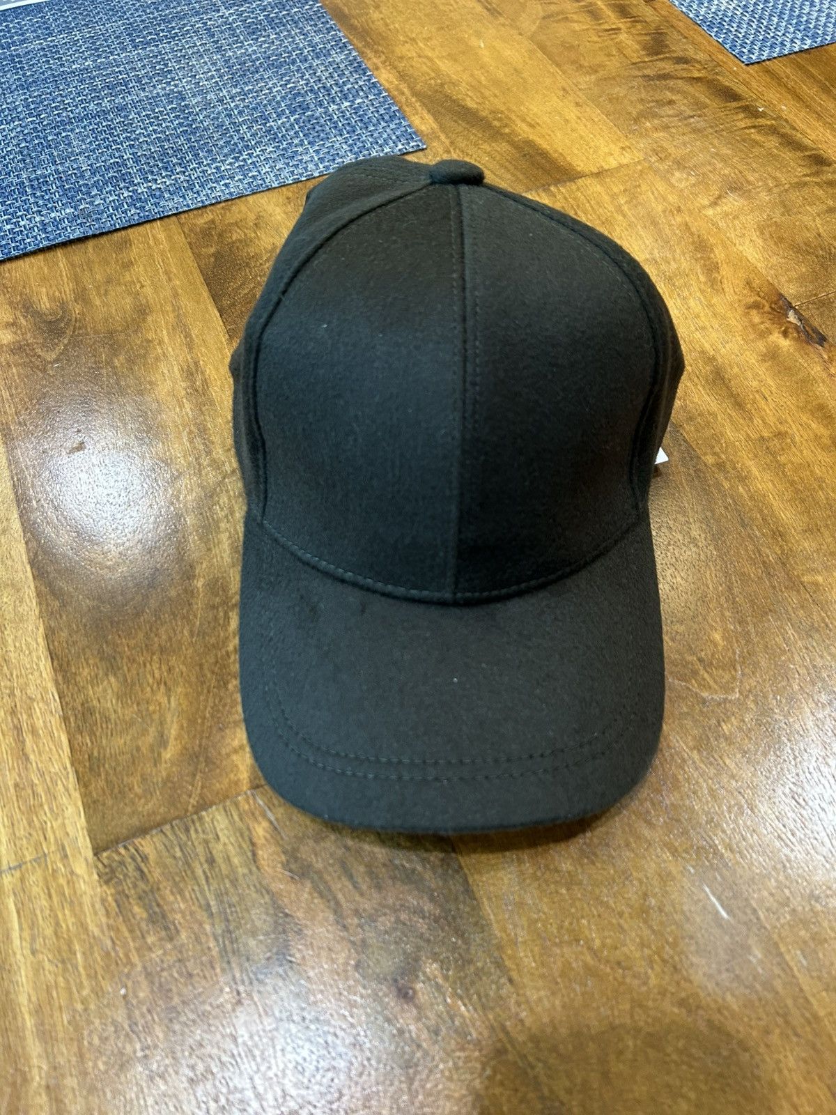 Vince New Vince Cashmere Hat Size ONE SIZE - 1 Thumbnail