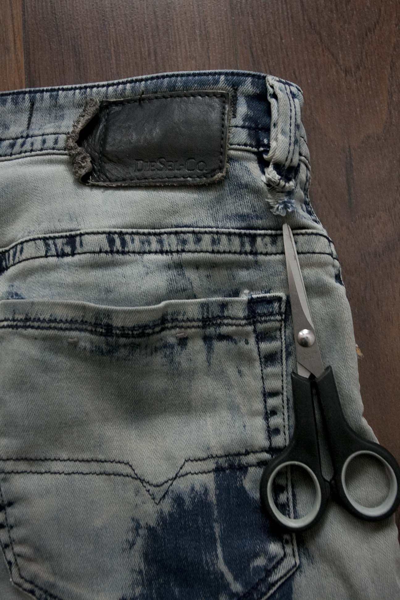 Diesel Diesel Thavar Jeans Distressed Bleached Size 33x28 Size US 33 - 3 Thumbnail