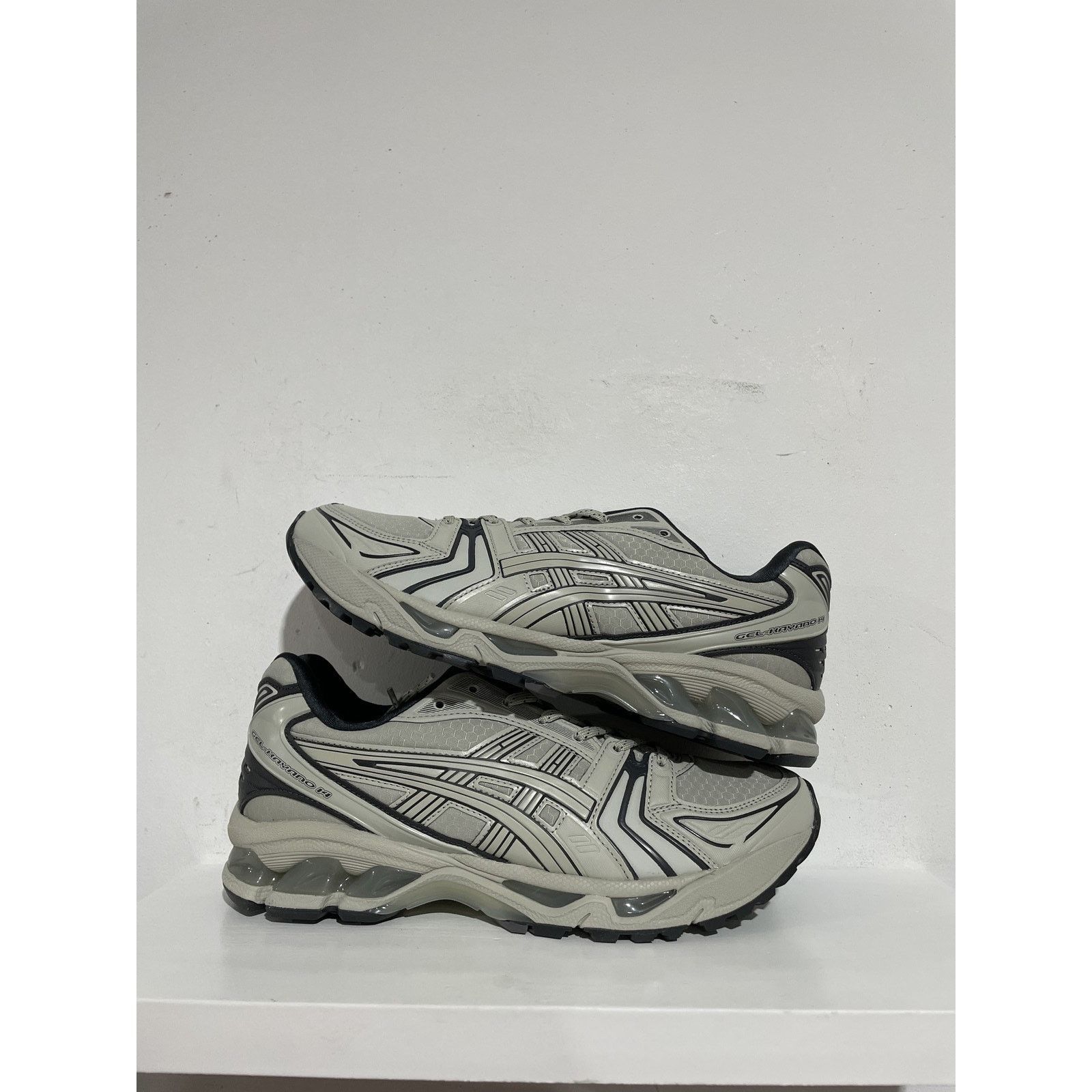 Asics ASICS GEL KAYANO 14 EARTHENWARE PACK WHITE SAGE SIZE 8.5 NEW Size US 8.5 / EU 41-42 - 1 Thumbnail