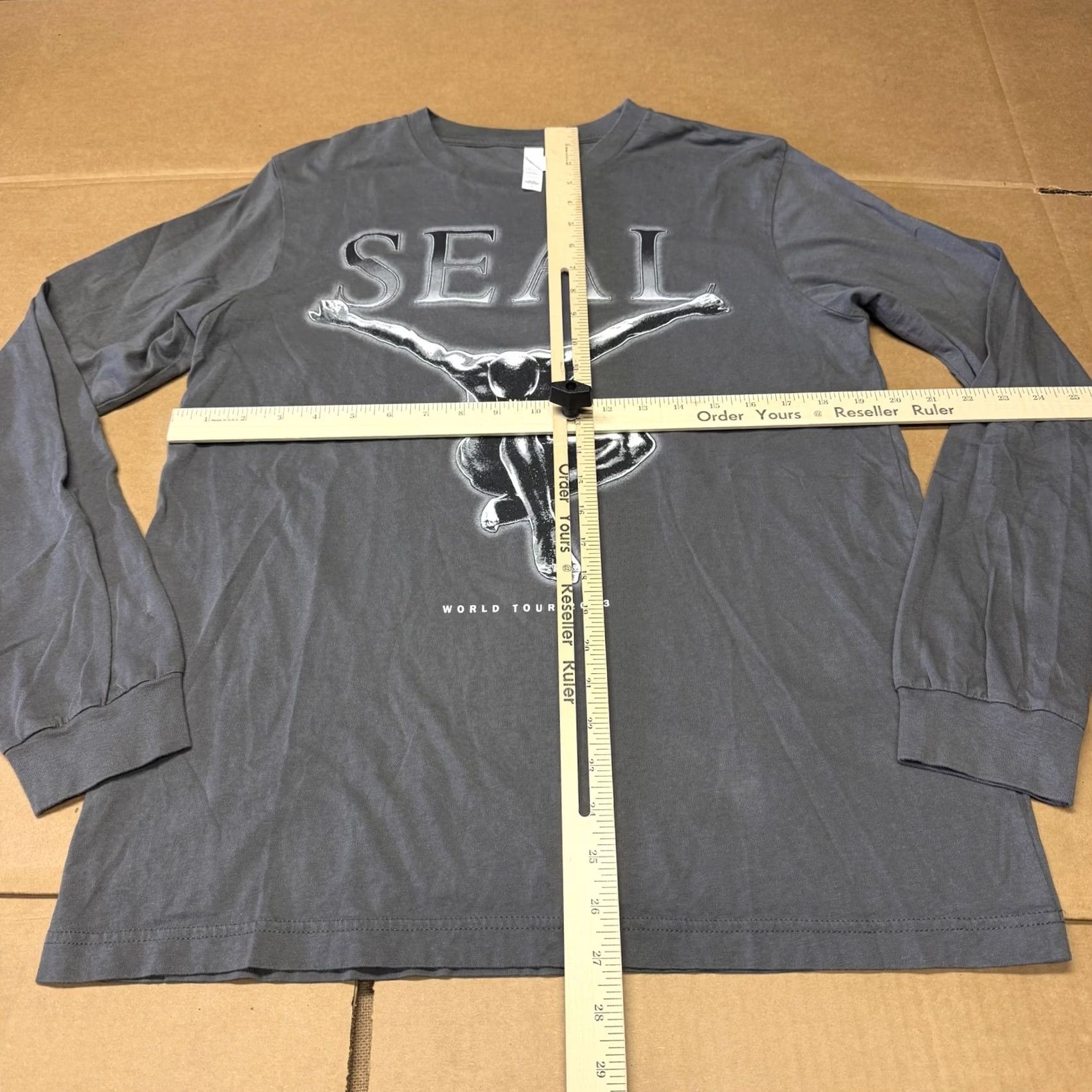 Vintage Seal Shirt Mens Large Gray Bella Canvas World Tour 2023 Long Sleeve Concert Tee Size US L / EU 52-54 / 3 - 7 Thumbnail