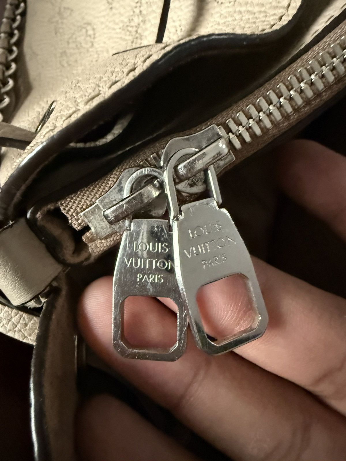 Louis Vuitton Louis Vuitton Bella Tote Bag Size ONE SIZE - 7 Thumbnail