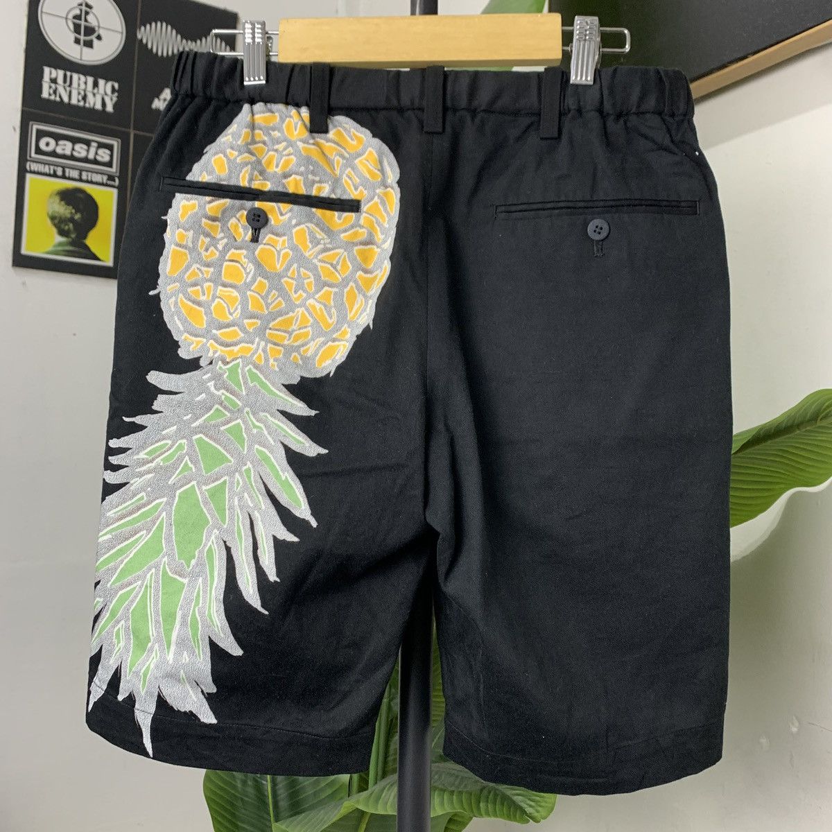 Issey Miyake 🇯🇵Issey Miyake Men🇯🇵 pinapple Painted Short pants Size US 31 - 8 Thumbnail