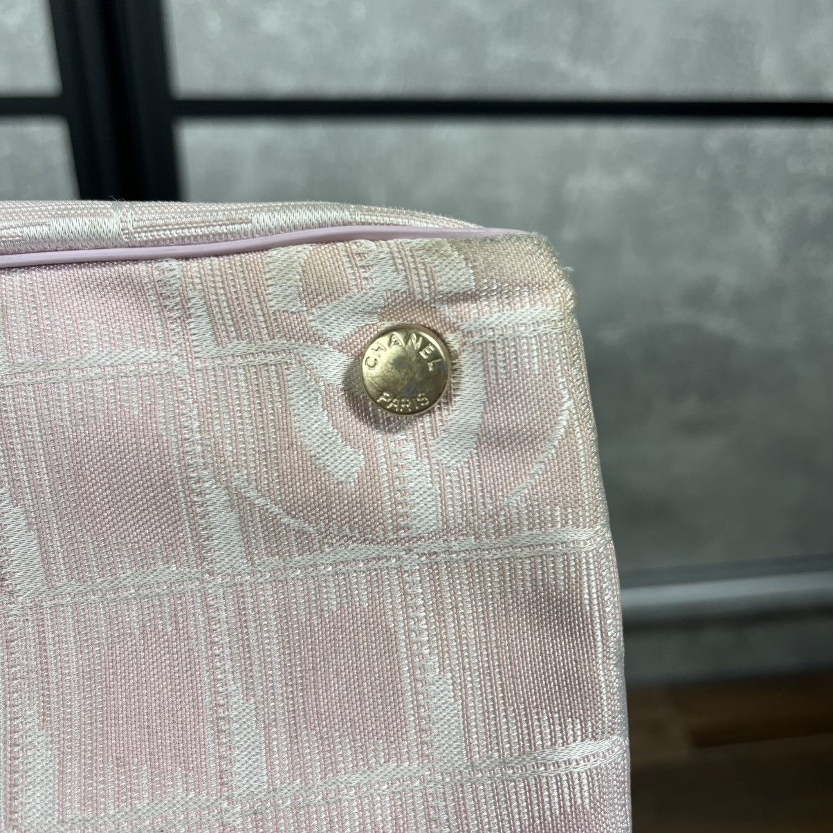 Chanel CHANEL ALIGNE PINK TRAVEL LINE NYLON TOTE BAG HAND BAG RARE Size ONE SIZE - 19 Thumbnail