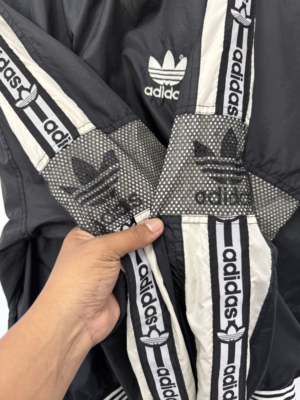 Adidas 🔥 VTG 90s Adidas Trefoil Side Tape V-Neck Back Hit Logo - L Size US L / EU 52-54 / 3 - 7 Thumbnail