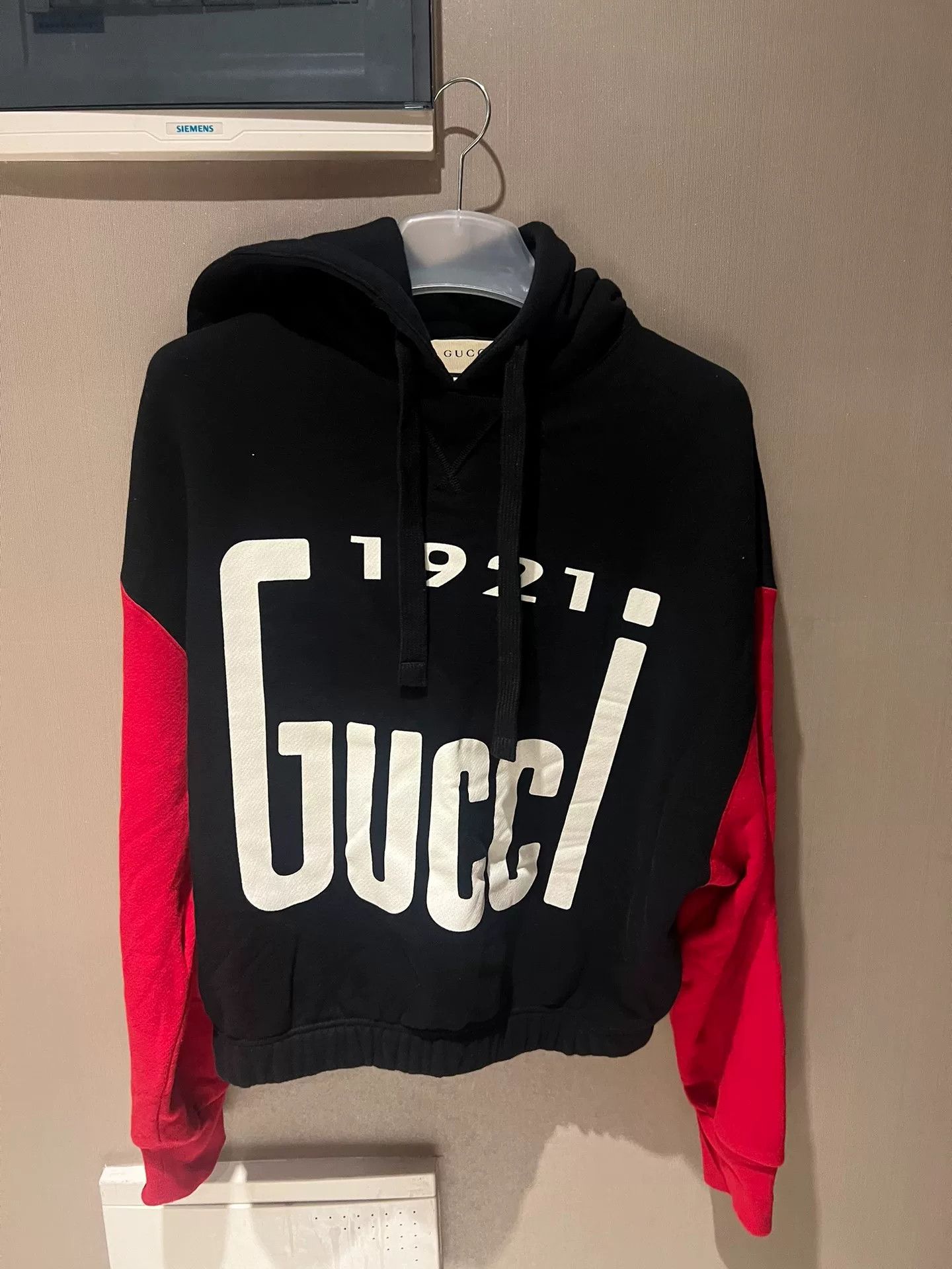 Gucci GUCCI Black Hooded Sweatshirt for Women Size M / US 6-8 / IT 42-44 - 1 Thumbnail