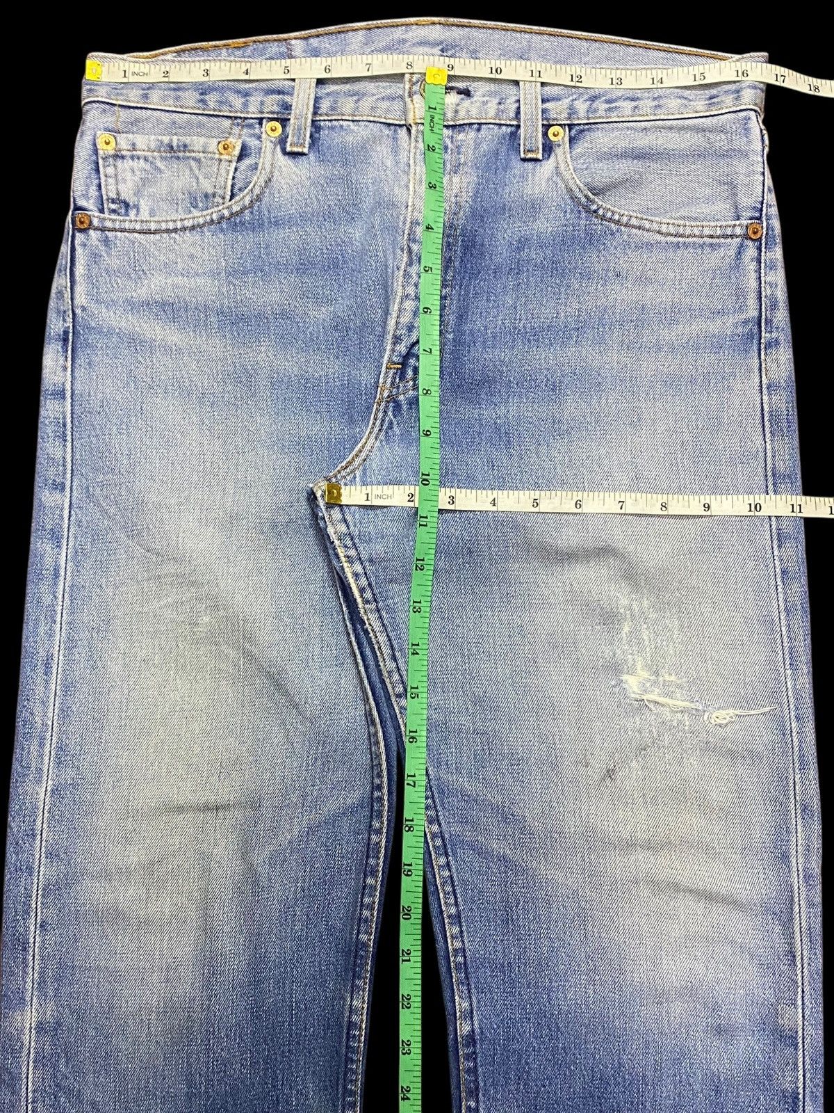 Levi's Vintage Clothing Vintage Levis 505 Y2K Faded Wash Distressed Style Loose Jean Size US 33 - 14 Thumbnail