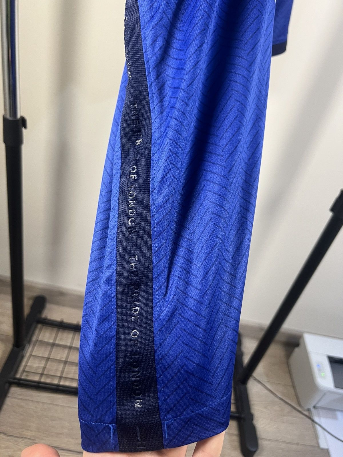 Nike CHELSEA LONDON 2020/2021 FOOTBALL SOCCER JERSEY HOME NIKE Size US L / EU 52-54 / 3 - 2 Thumbnail