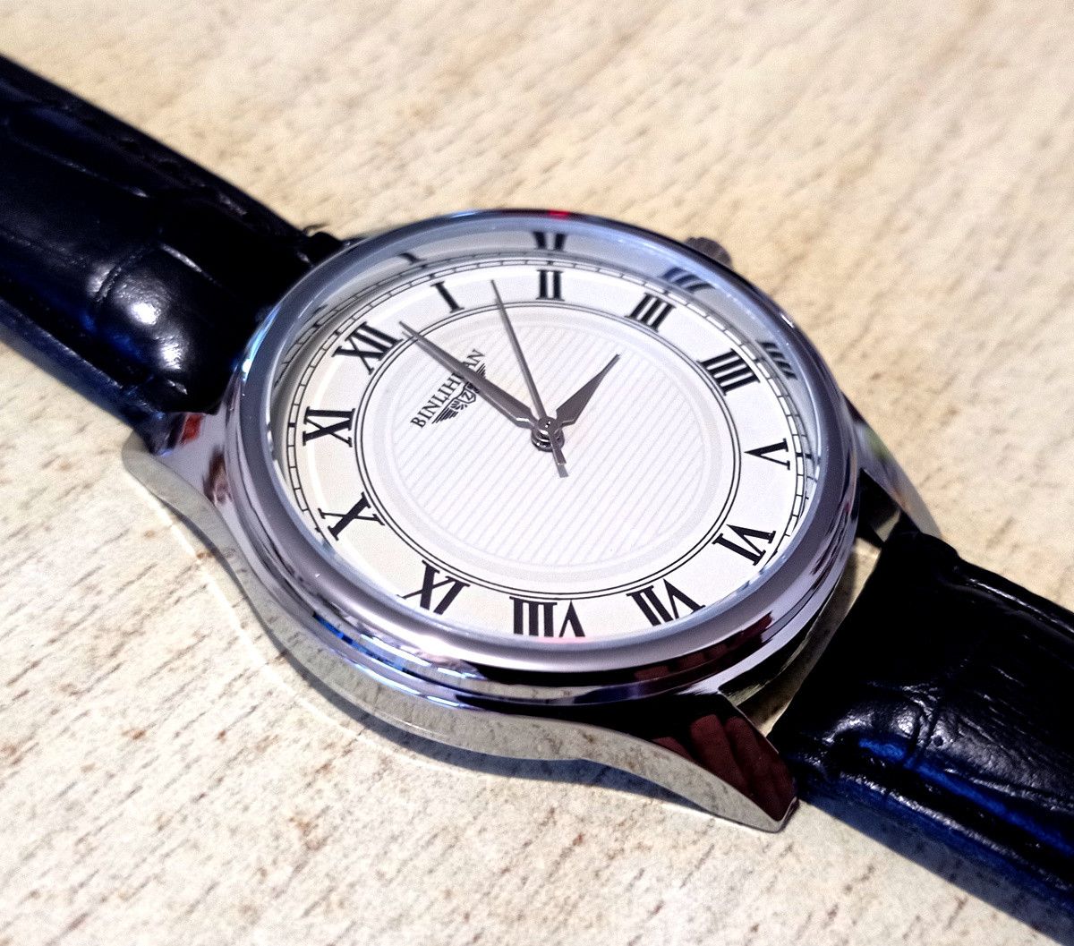 Designer × Japanese Brand × Vintage Classic Oversize Roman Time Leather Wrist Watch Size ONE SIZE - 3 Thumbnail