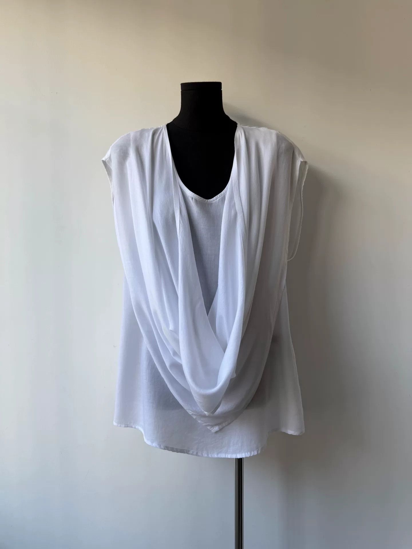 Limi Feu Yohji Yamamoto LIMI Feu Sleeveless Top Size S / US 4 / IT 40 - 1 Thumbnail