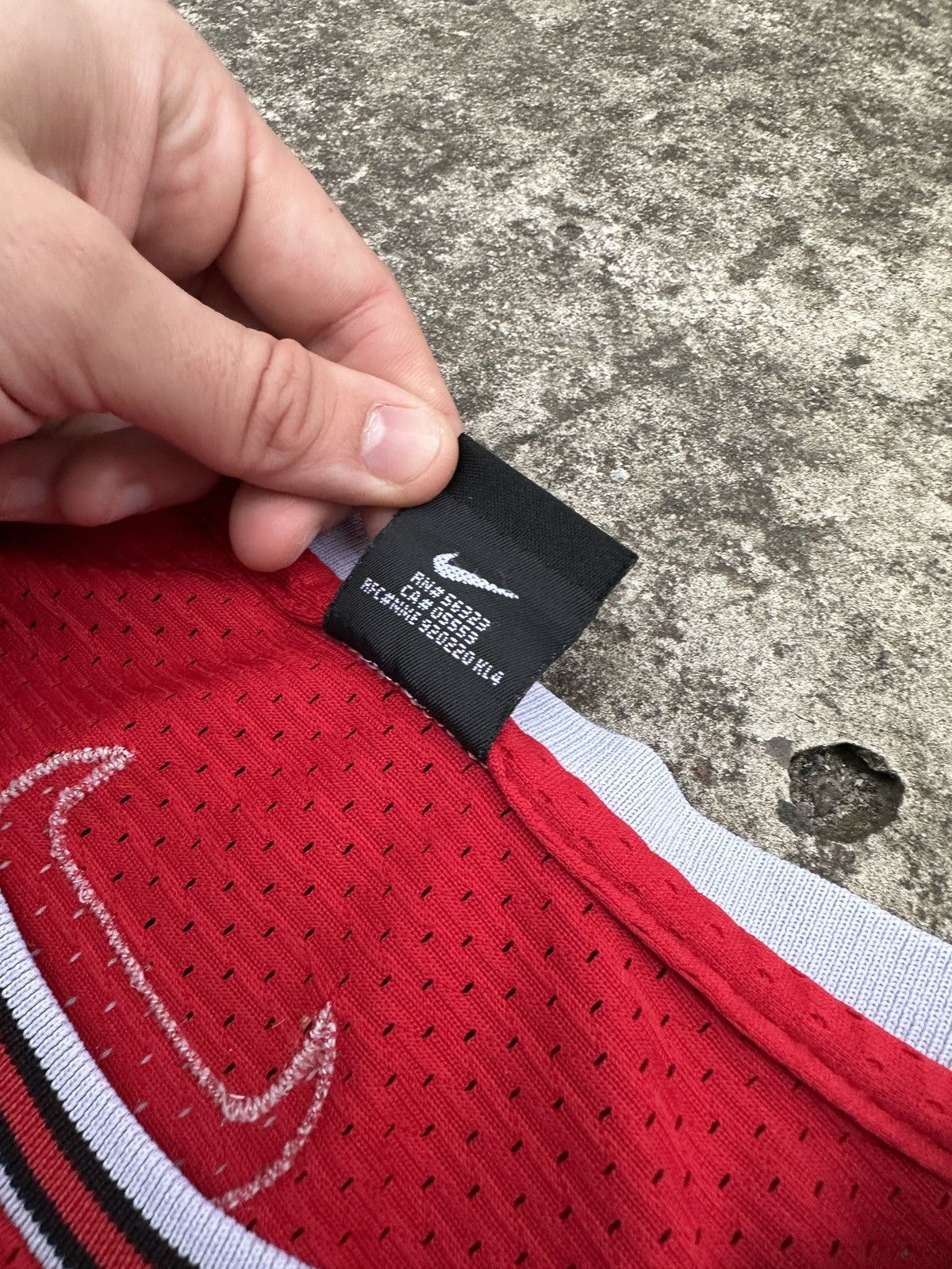 NBA × Nike Vintage Nike Chicago Bulls Jordan 23 NBA Basketball Jersey L Size US L / EU 52-54 / 3 - 7 Thumbnail