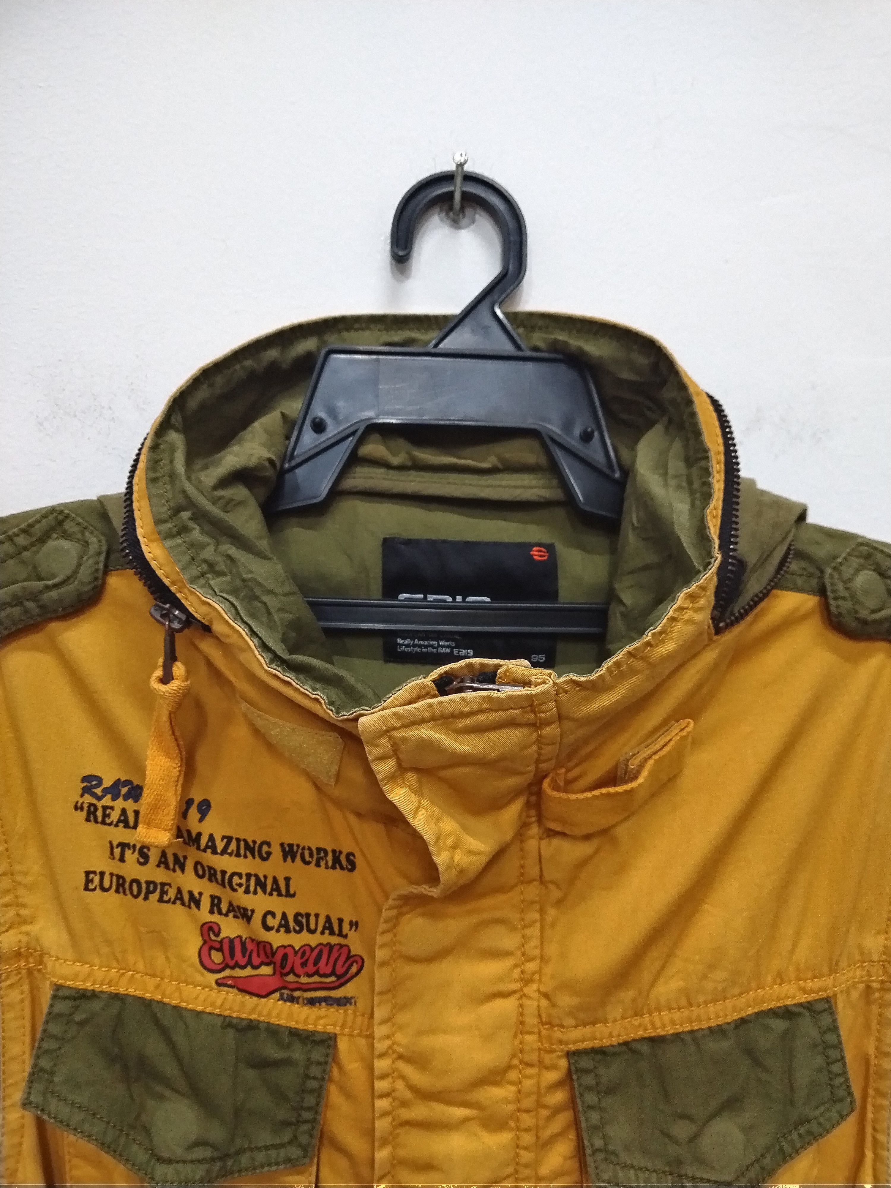 Vintage NICE DESIGN UTILITY EUROPEAN RAW CASUAL VEST HOODIE Size US M / EU 48-50 / 2 - 3 Thumbnail