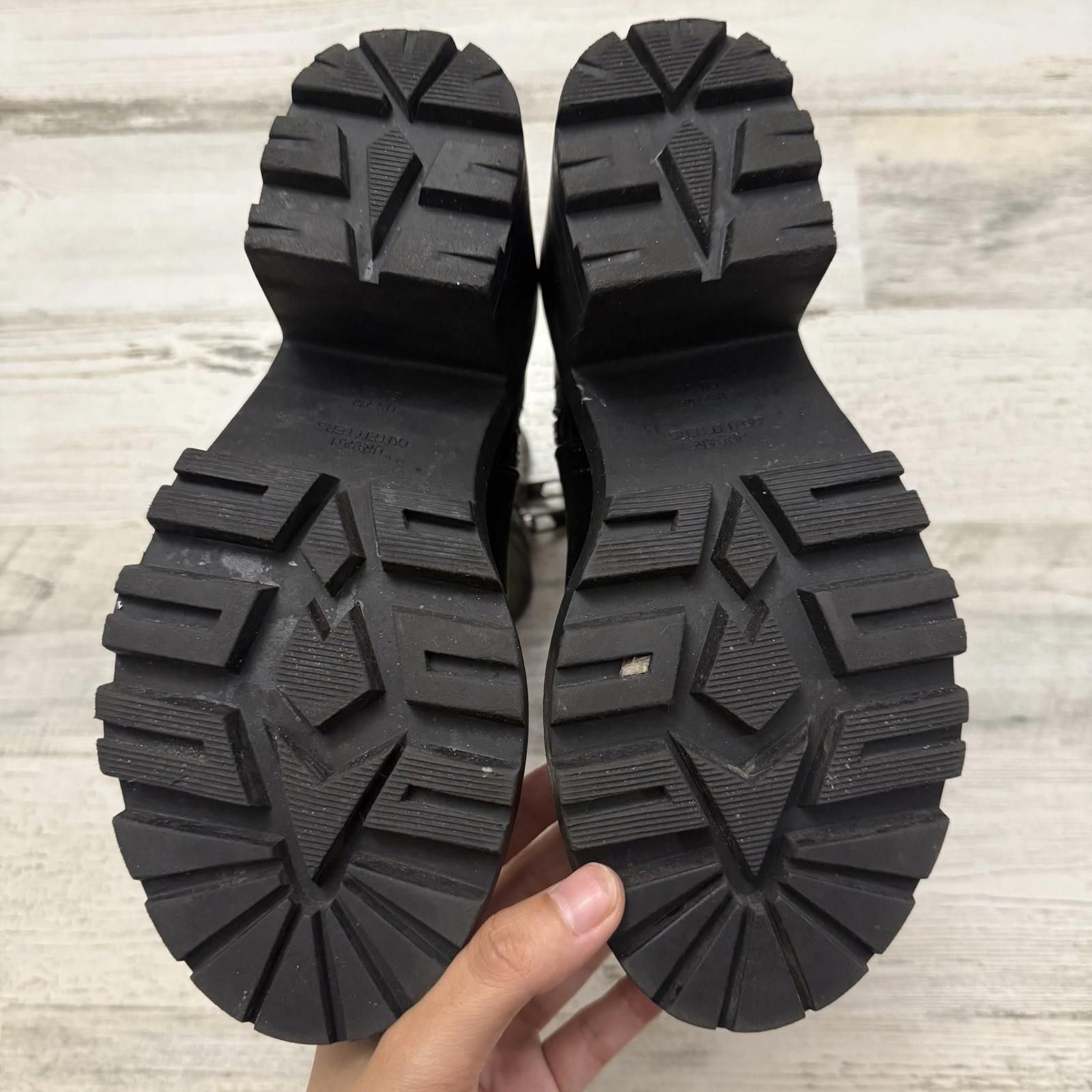 Urban Outfitters Urban Outfitters Biker Grunge Goth Womens 7 Boots Size US 7 / IT 37 - 5 Thumbnail