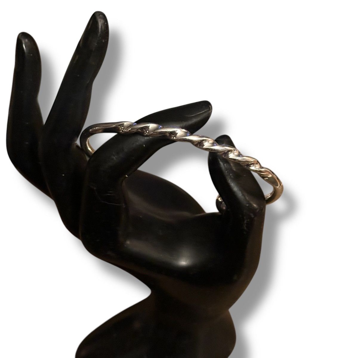Other Silver tone twisted torque bracelet Size ONE SIZE - 2 Thumbnail