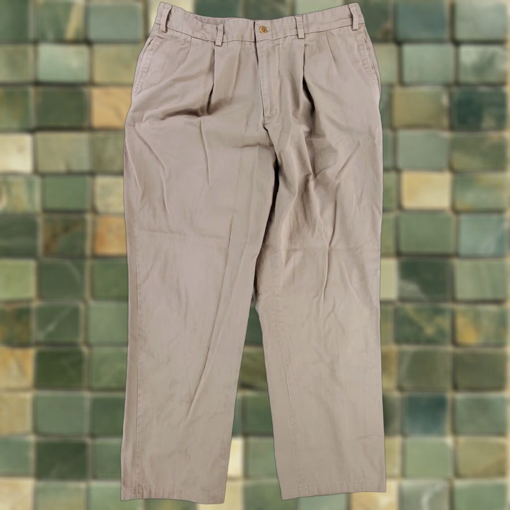 Bills Khakis Bills Khakis Pants Tan Pleated Made USA Mens 36 Regular Chino Beige 31 Inseam 36 x 31 Actual Mens Size US 36 / EU 52 - 1 Thumbnail