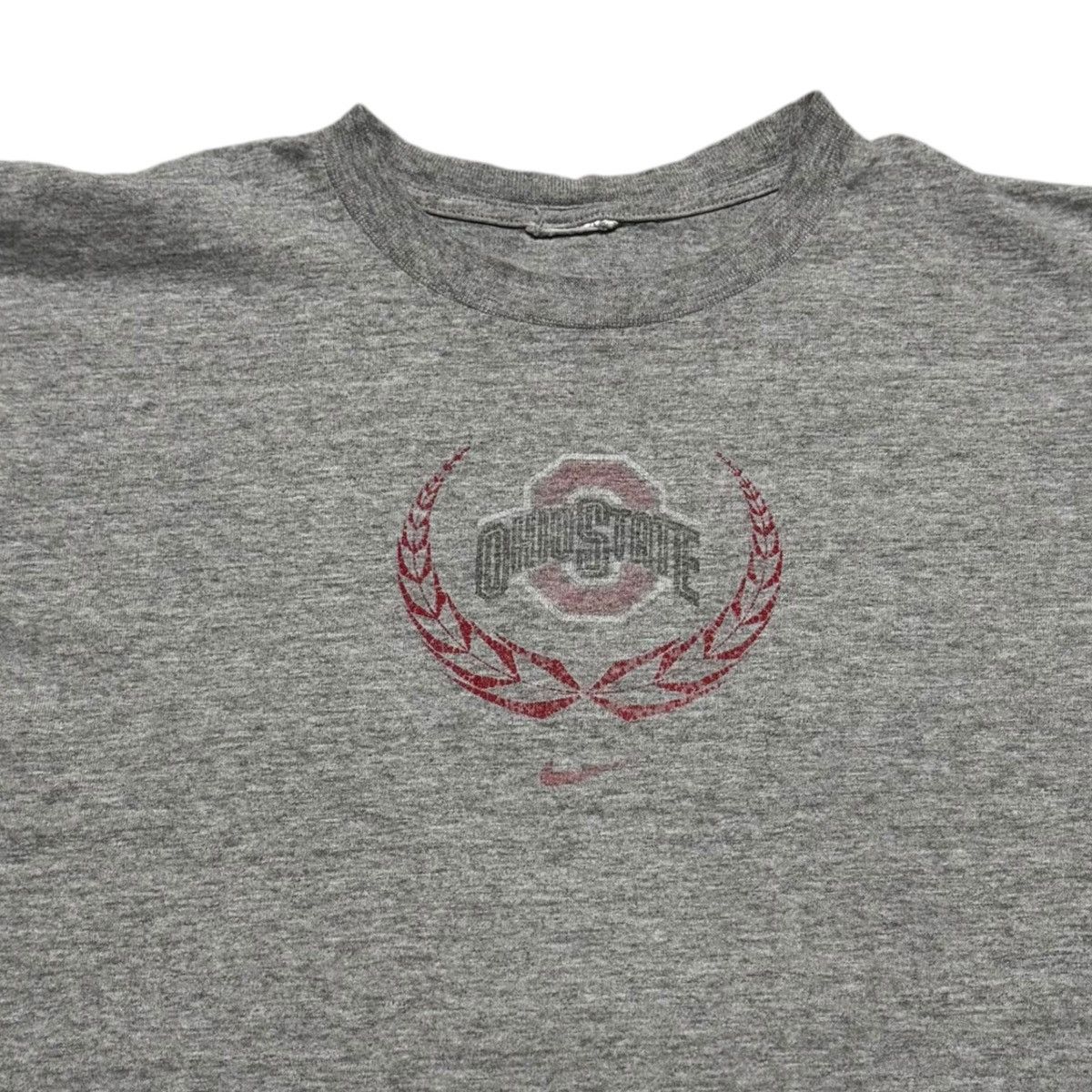 Nike 2000s Nike Ohio State Buckeyes Center Swoosh Shirt Men's M Size US M / EU 48-50 / 2 - 2 Thumbnail