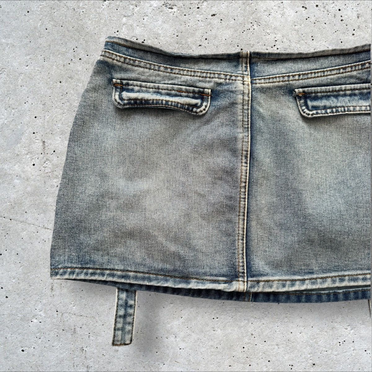 If Six Was Nine CARGO + BONDAGE DENIM MINI SKIRT Size 28" / US 6 / IT 42 - 6 Thumbnail