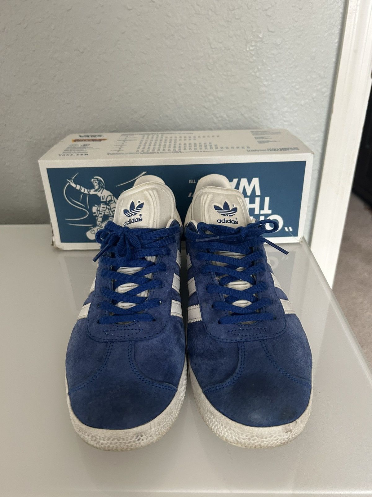 Adidas Adidas Gazelle Blue/White Size US 10 / EU 43 - 2 Thumbnail
