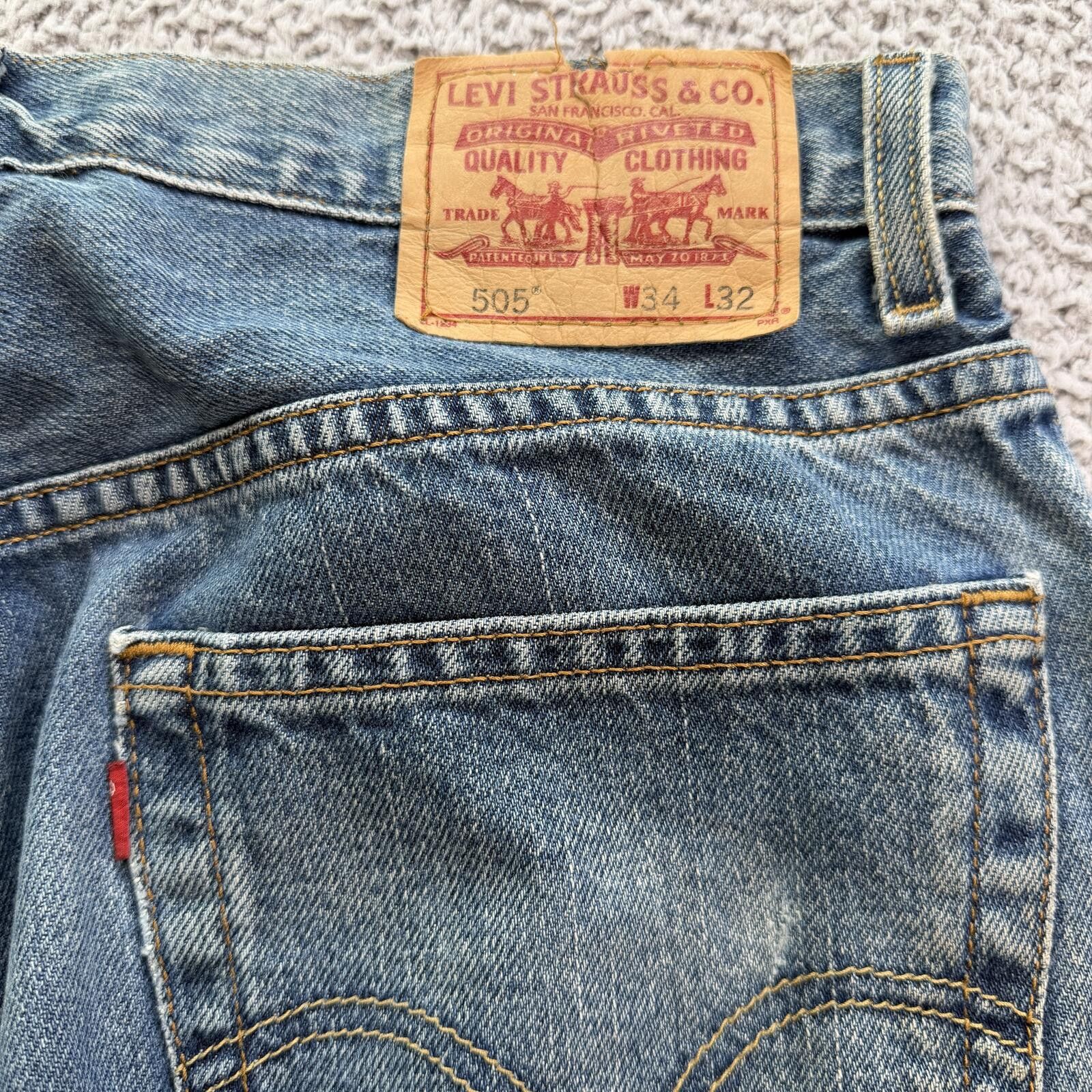 Levi's Vintage Y2K Levis 505 Regular Fit Light Wash Jeans 34x32 Size US 34 / EU 50 - 5 Thumbnail