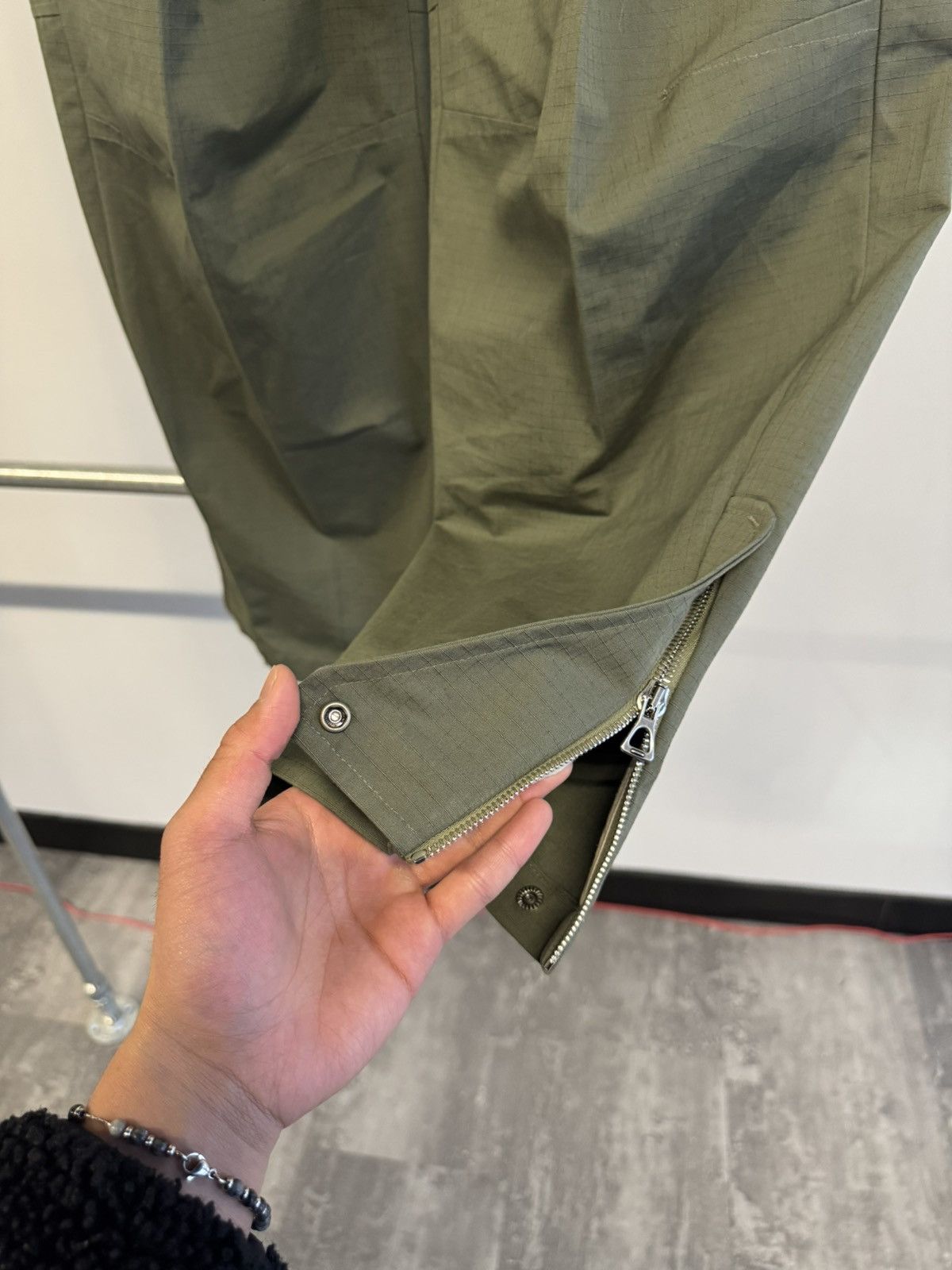 Gucci Gucci monogram cargo pants Size US 32 / EU 48 - 4 Thumbnail