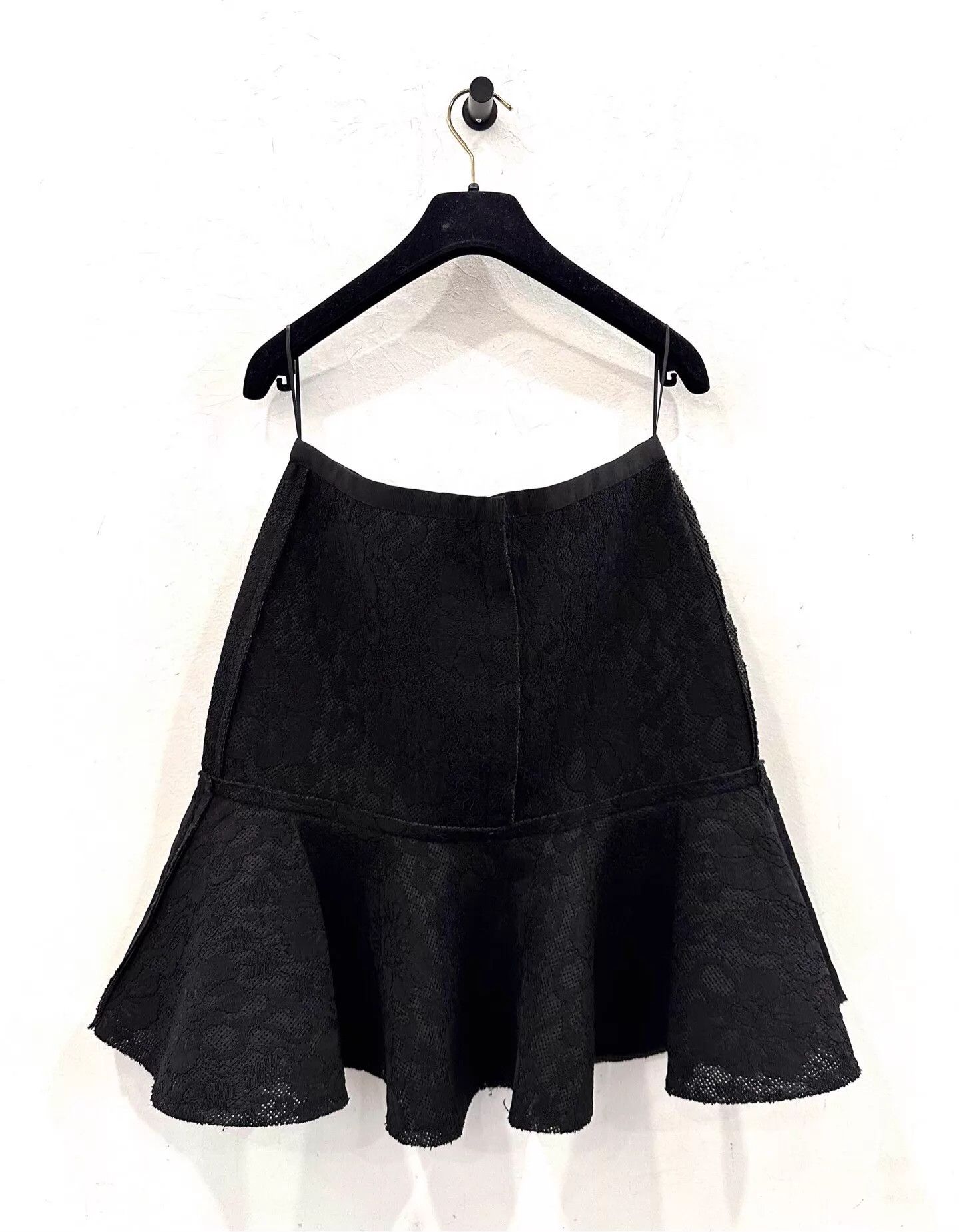 Lanvin Lanvin women's all over floral print cutout black skirt Size 27" / US 4 / IT 40 - 3 Thumbnail