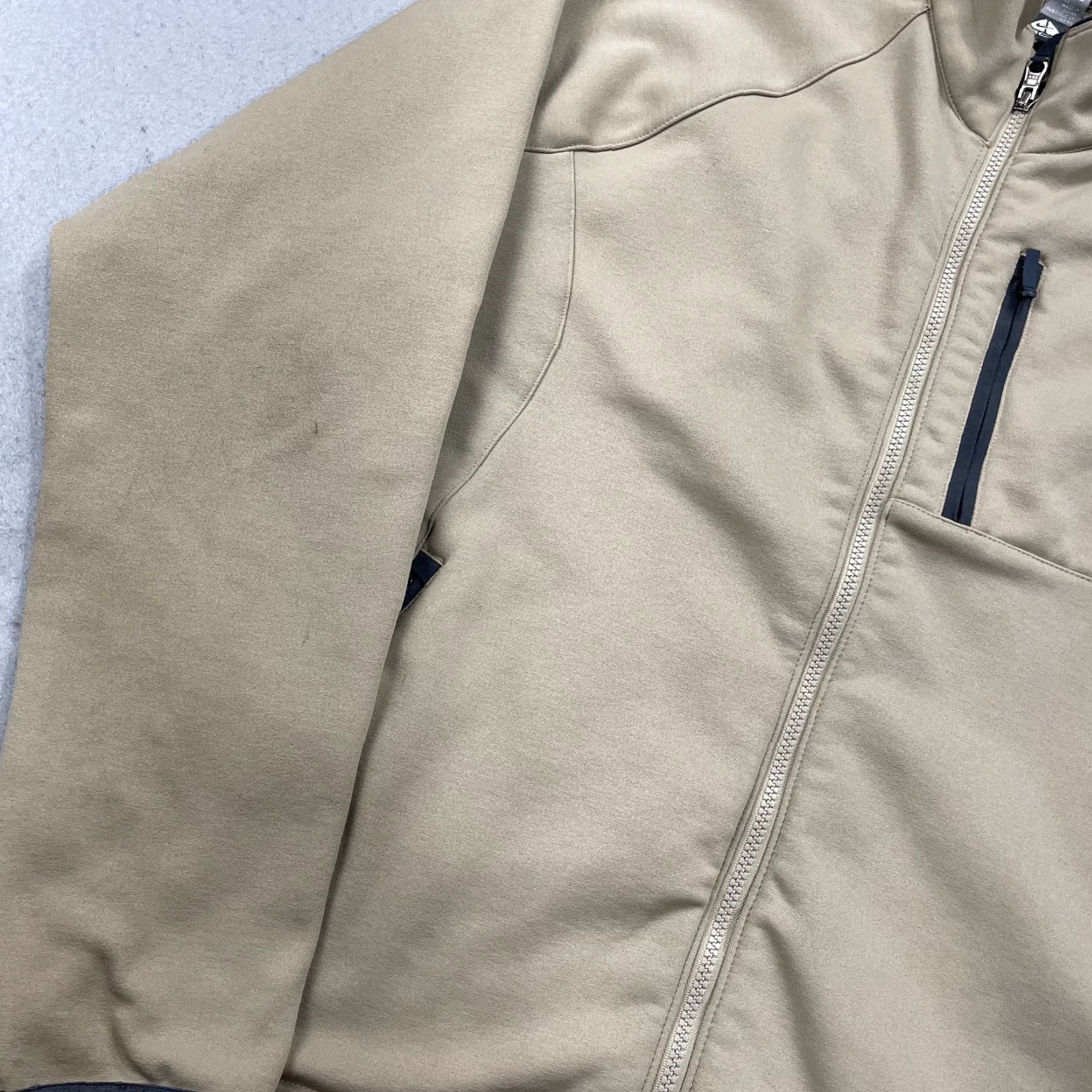 Nike ACG VINTAGE Nike ACG Jacket Mens Large Brown Gold Fleece Therma Fit Layer 2 90s Size US L / EU 52-54 / 3 - 5 Thumbnail