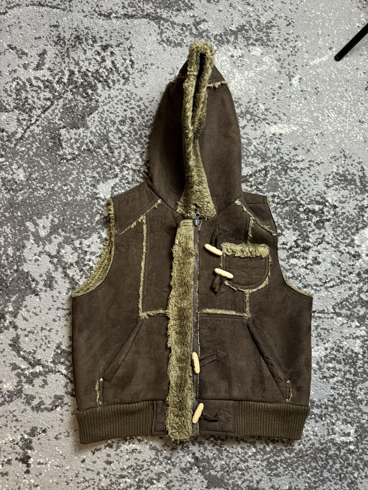 If Six Was Nine × Vintage Vintage Y2K Fuzzy Fur Hood Sued Alaska Avantgarde Vests Size US M / EU 48-50 / 2 - 1 Thumbnail