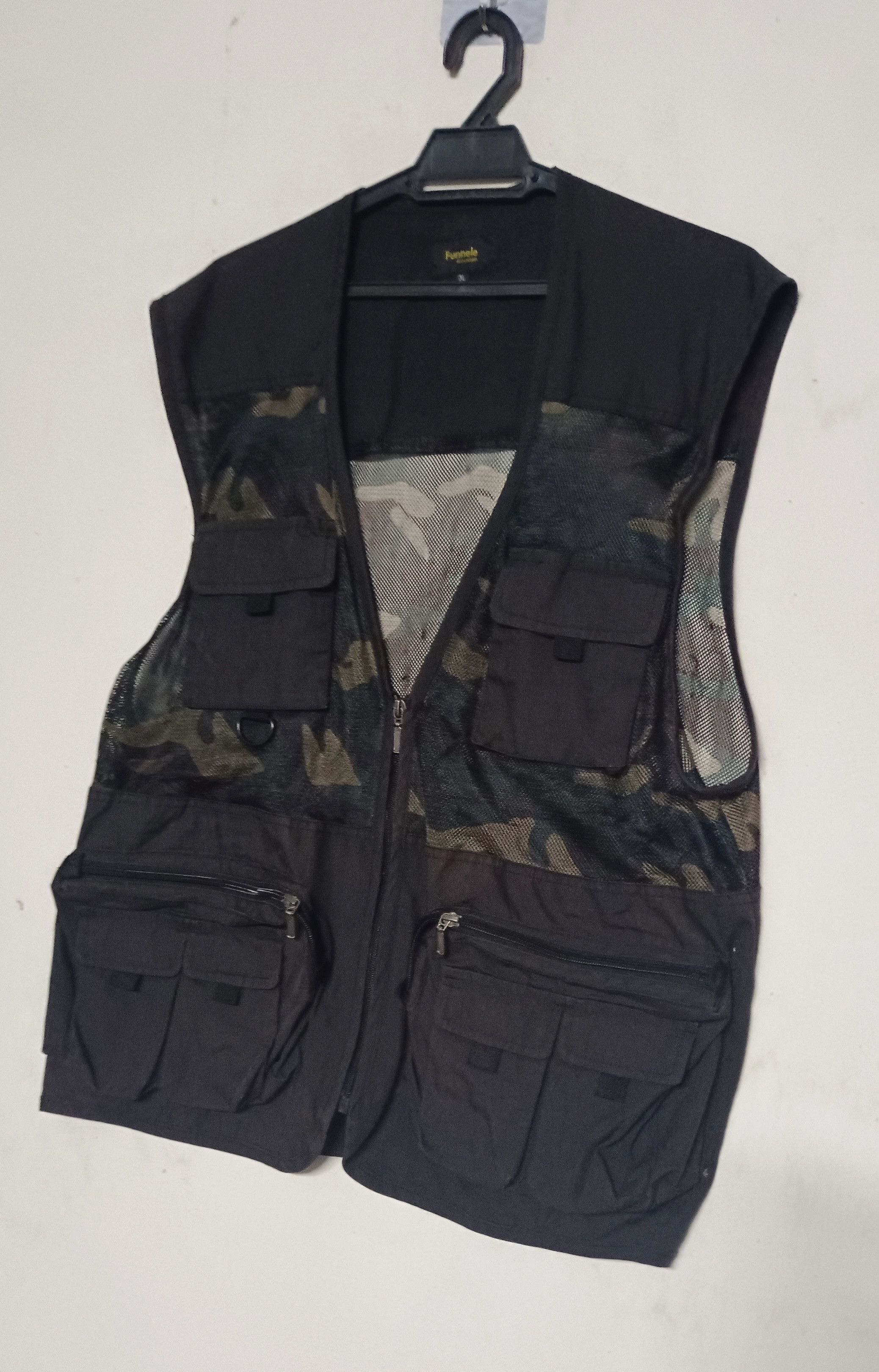 Japanese Brand × Vintage Funnele mountain Tactical Fishing vest multiple pocket Size US M / EU 48-50 / 2 - 3 Thumbnail