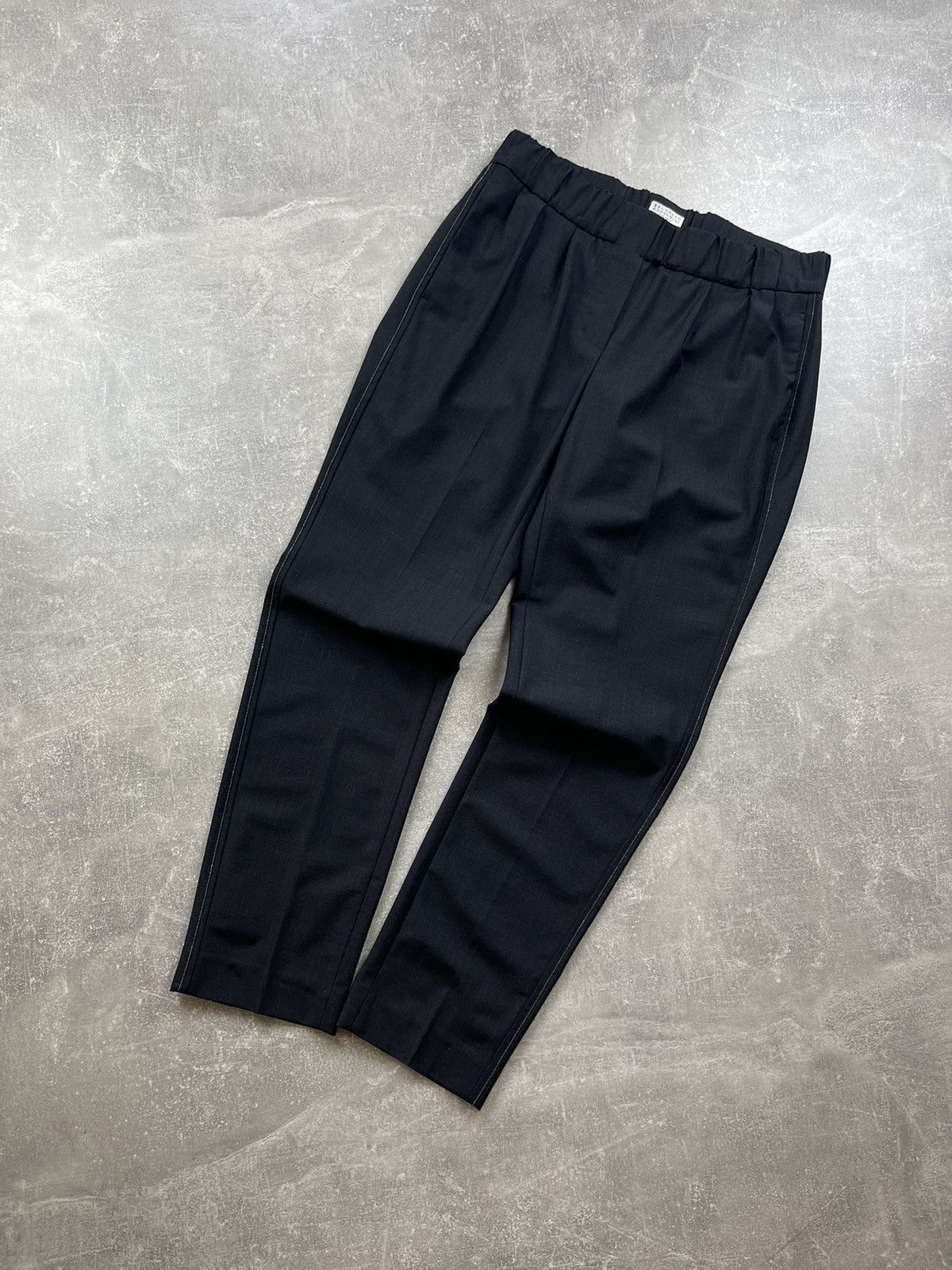 Brunello Cucinelli Black Wool Tapered Pants Elegant Tailored