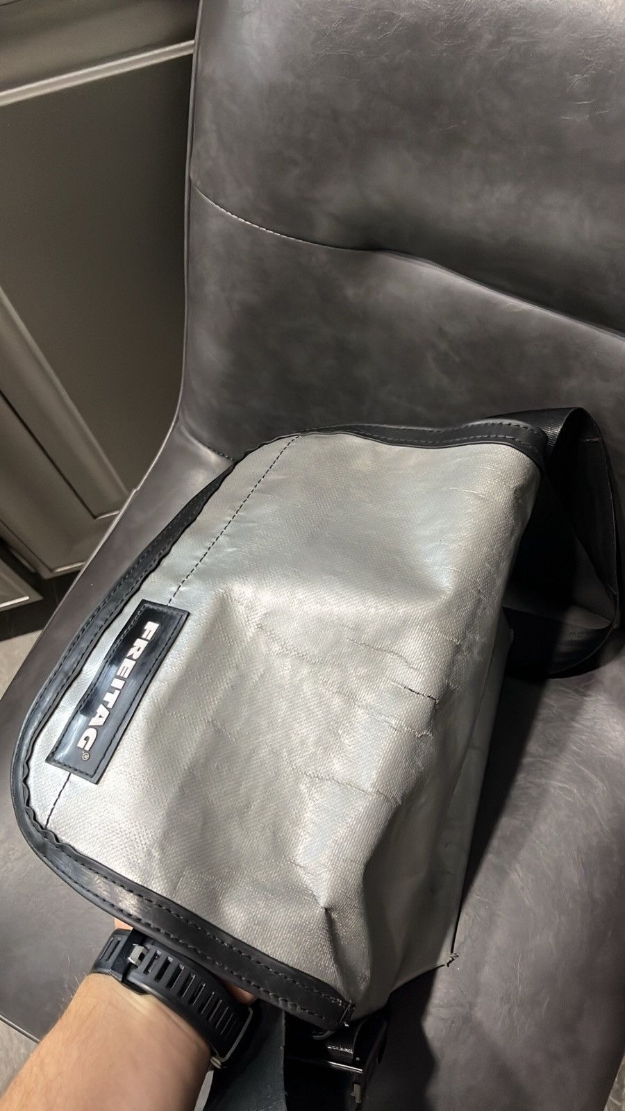 Freitag × Vintage Rare vintage Freitag silver bag Size ONE SIZE - 9 Thumbnail