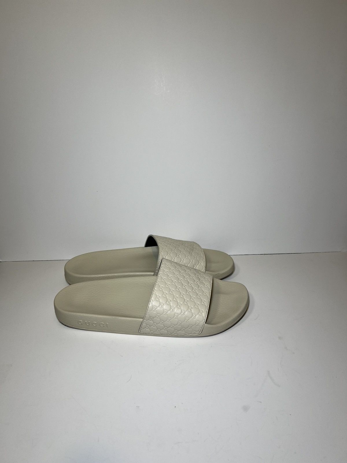 Gucci Gucci Microguccissima slide sandals in ivory or cream color Size US 12 / EU 45 - 3 Thumbnail