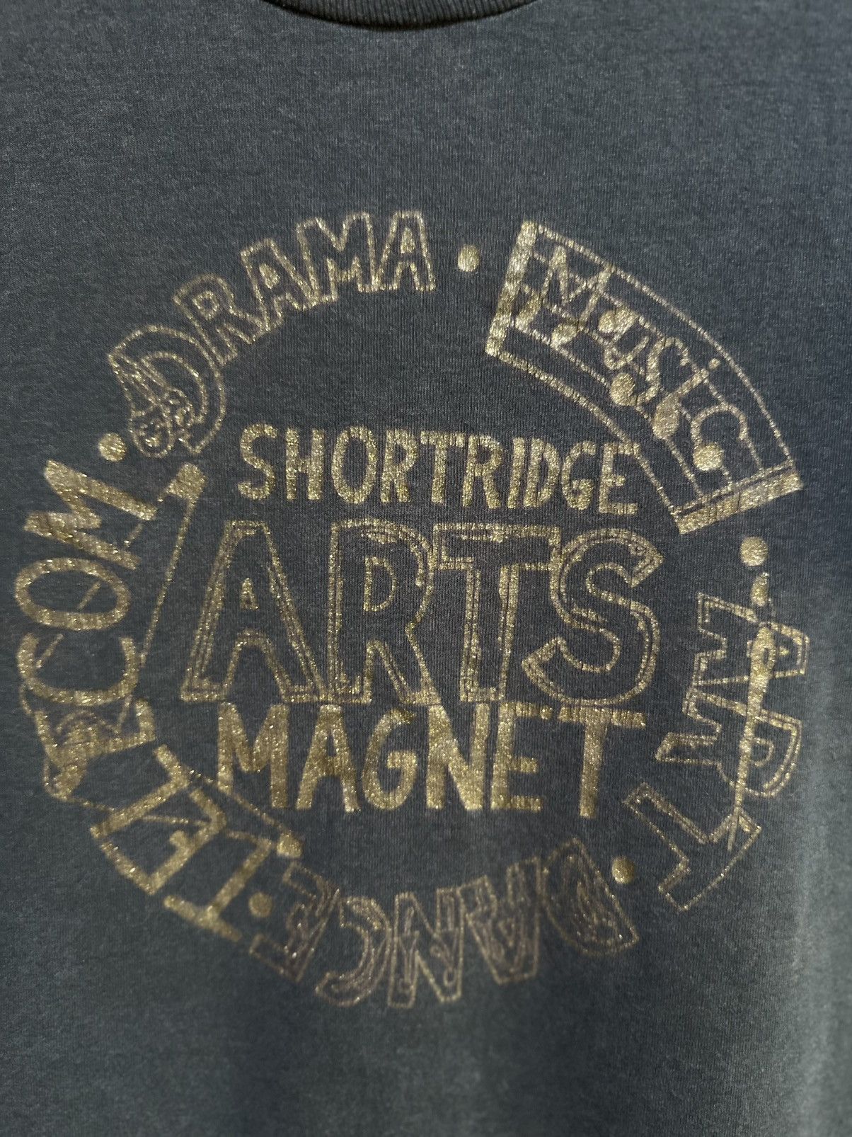 Vintage Vintage 90s Short Ridge Art Magnet Single Stitch Faded Tee Size US XL / EU 56 / 4 - 3 Thumbnail