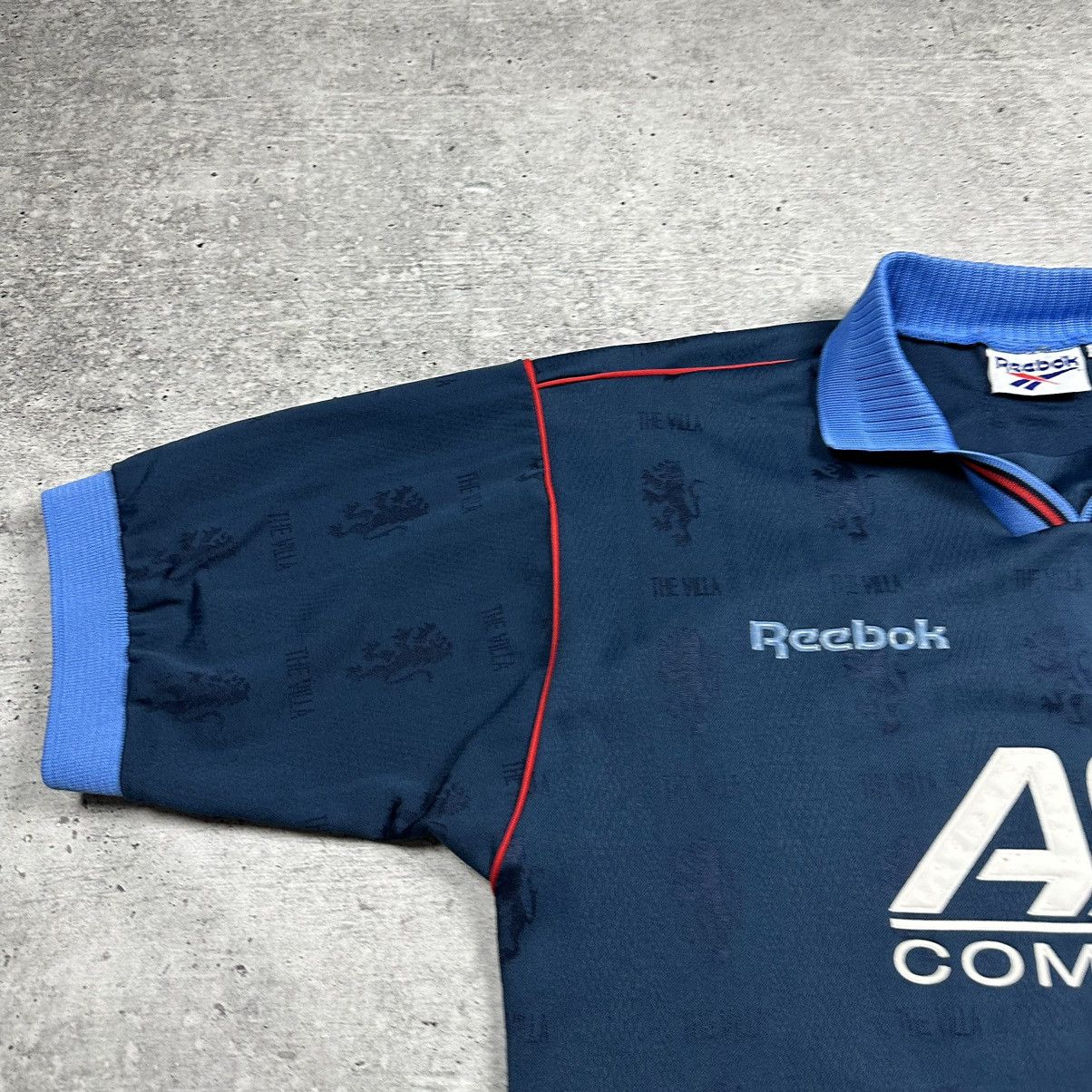 Other Vintage Reebok Aston Villa 1995-1997 Away Soccer Jersey Size US S / EU 44-46 / 1 - 2 Thumbnail