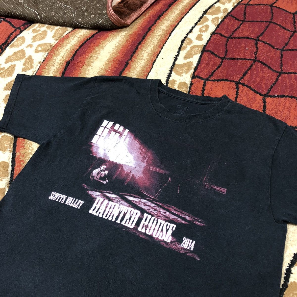 Vintage Vintage 2014 Haunted House Horror Movie Promo Rare Shirt Size US M / EU 48-50 / 2 - 1 Thumbnail