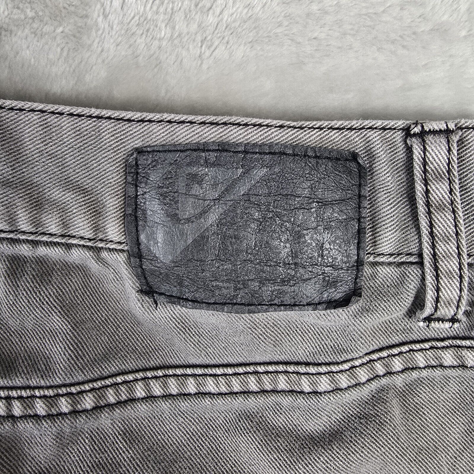 Quiksilver Vintage Quiksilver Denim Shorts 36 Grey Y2K Surf Skate Size US 36 / EU 52 - 10 Thumbnail