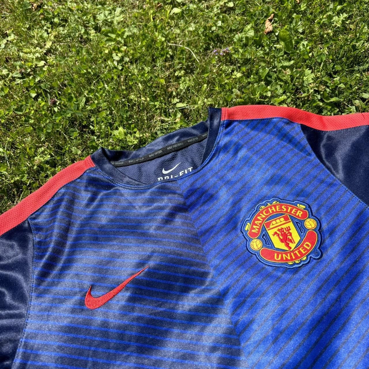 Nike × Vintage Nike Manchester United jersey Size US M / EU 48-50 / 2 - 3 Thumbnail
