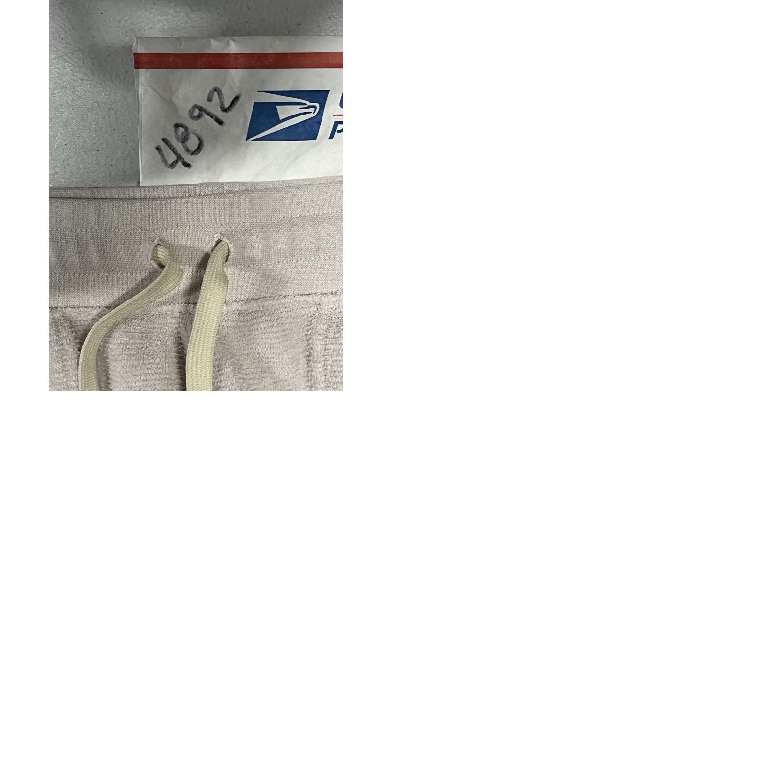 Outerknown VINTAGE Outerknown Waist Pockets Jogger Sweatpants Womens XS Beige Organic Cotton See All Pics Size 26" / US 2 / IT 38 - 9 Thumbnail