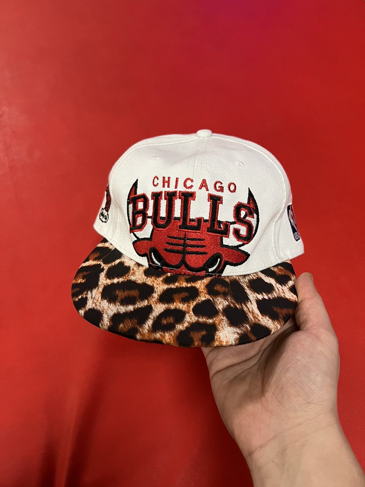 NBA × Vintage Vintage Chicago Bulls Cap Hat Y2K USA NBA Basketball Size ONE SIZE - 1 Thumbnail