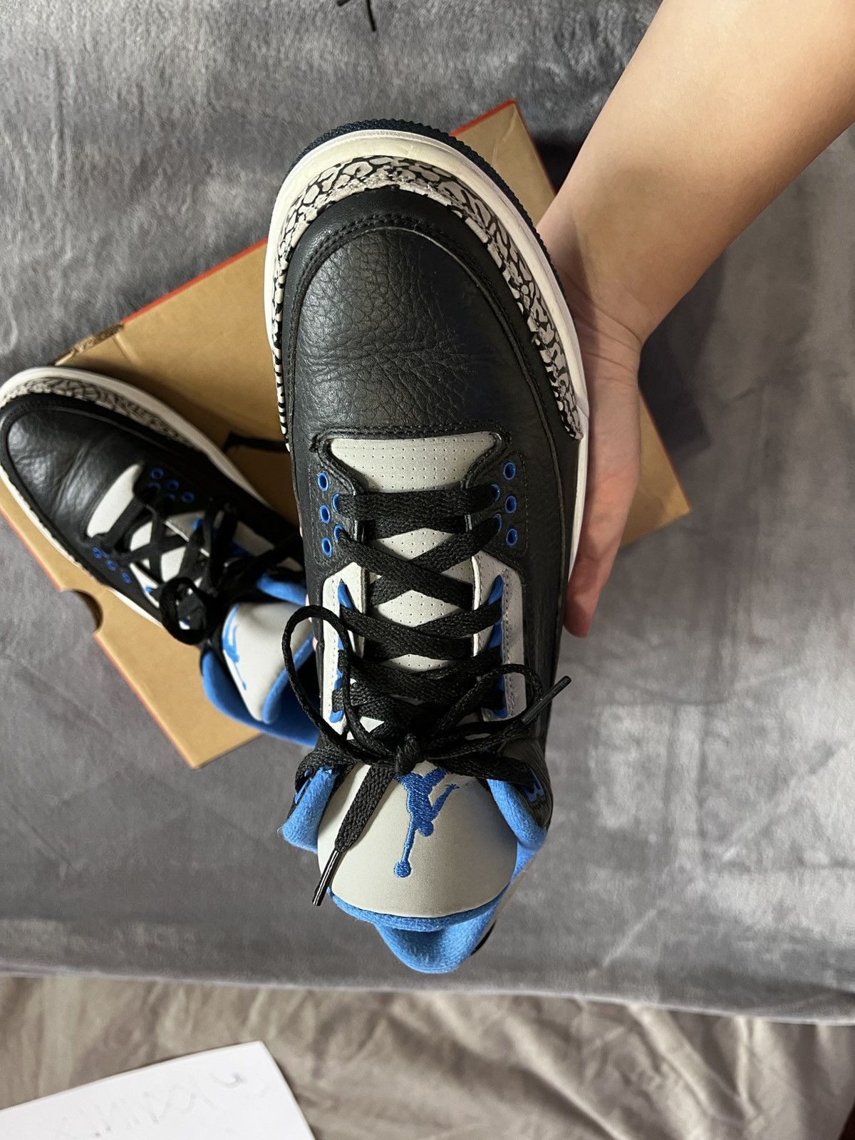 Jordan Brand × Nike Air Jordan 3 - Sport Blue / Blue Cement. Size US8.5/EU42 Size US 8.5 / EU 41-42 - 4 Thumbnail