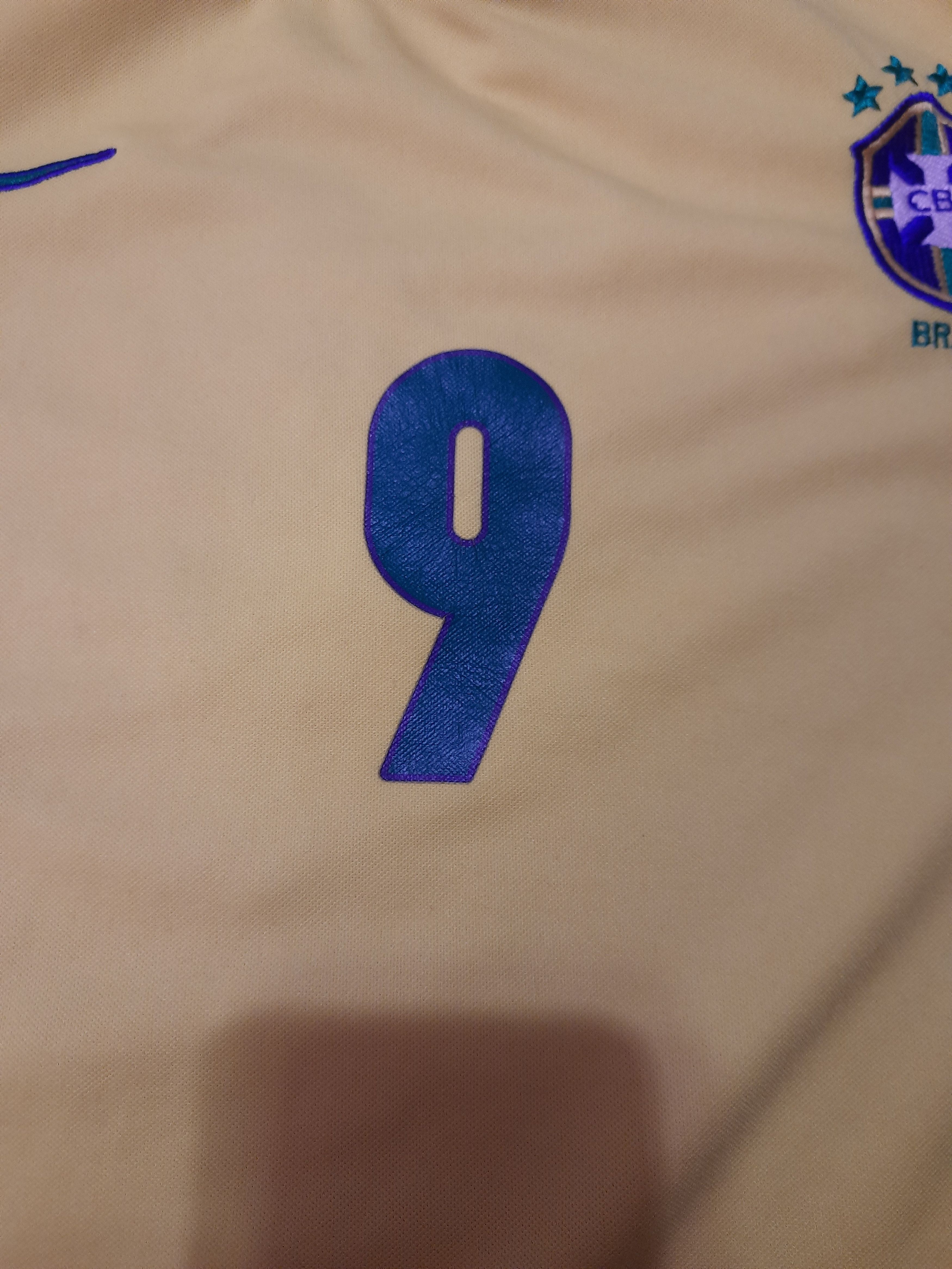 Other Ronaldo Retro Brazil Football Soccer Jersey nike Size US M / EU 48-50 / 2 - 5 Thumbnail