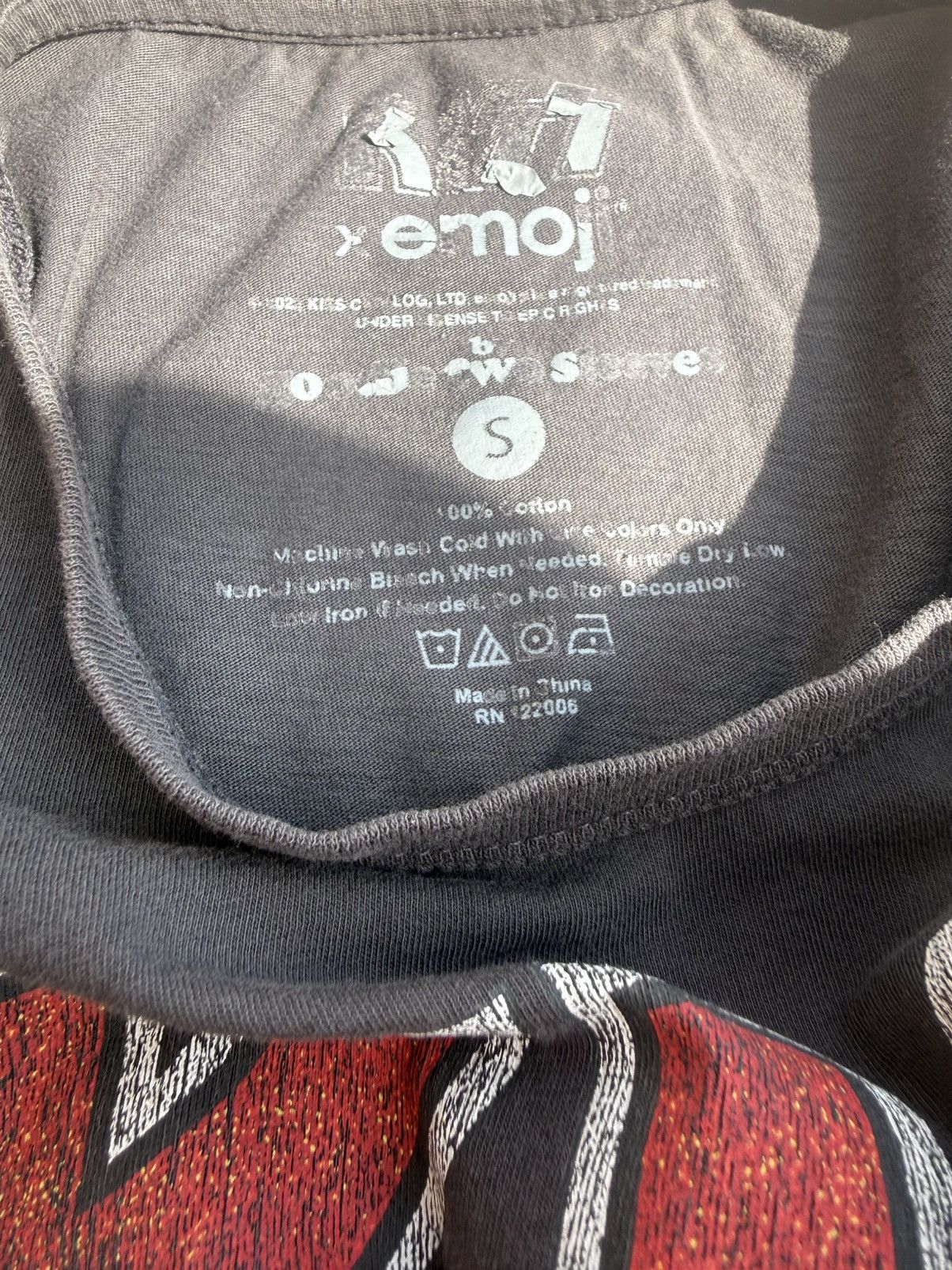 Other KISS x Emoji Graphic Rock Cropped T-Shirt Size Small Gene Size S / US 4 / IT 40 - 6 Thumbnail