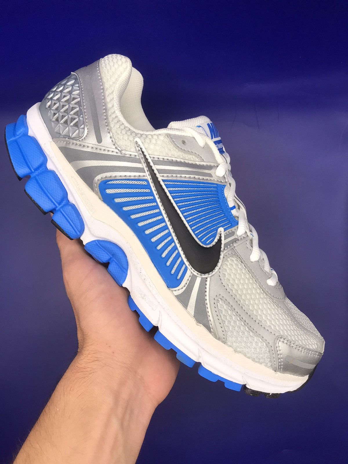Nike Nike Zoom Vomero 5 Size US 9.5 / EU 42-43 - 1 Thumbnail