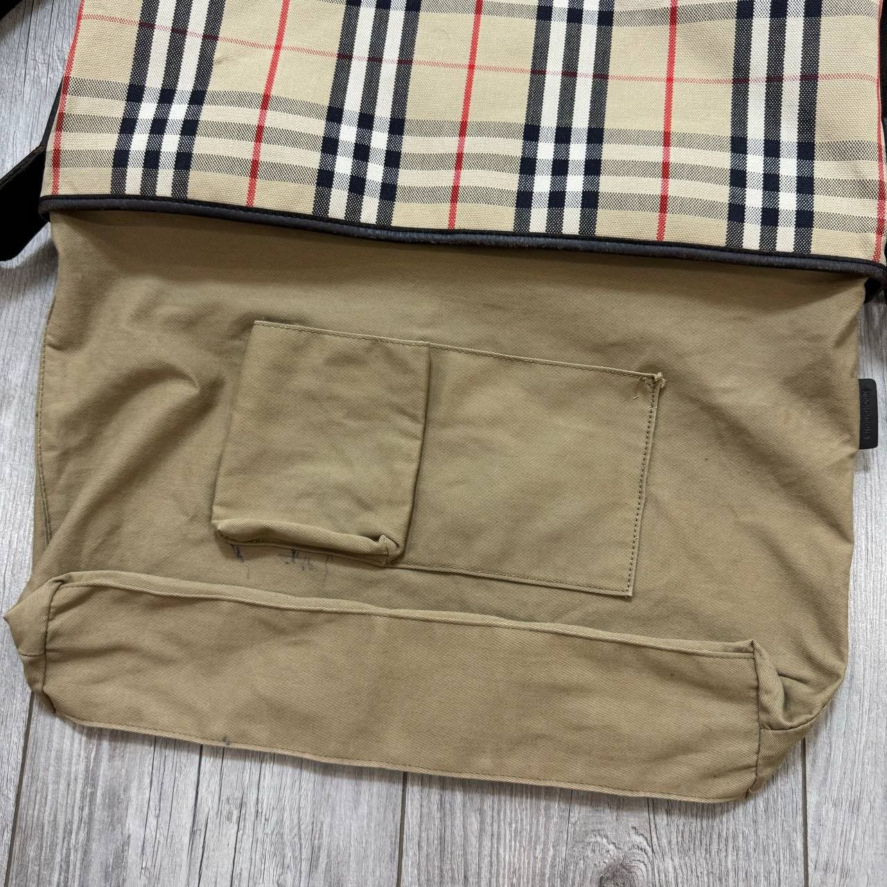 Burberry × Vintage Vintage Burberry Nova Check Cross Body Bag Size ONE SIZE - 14 Thumbnail