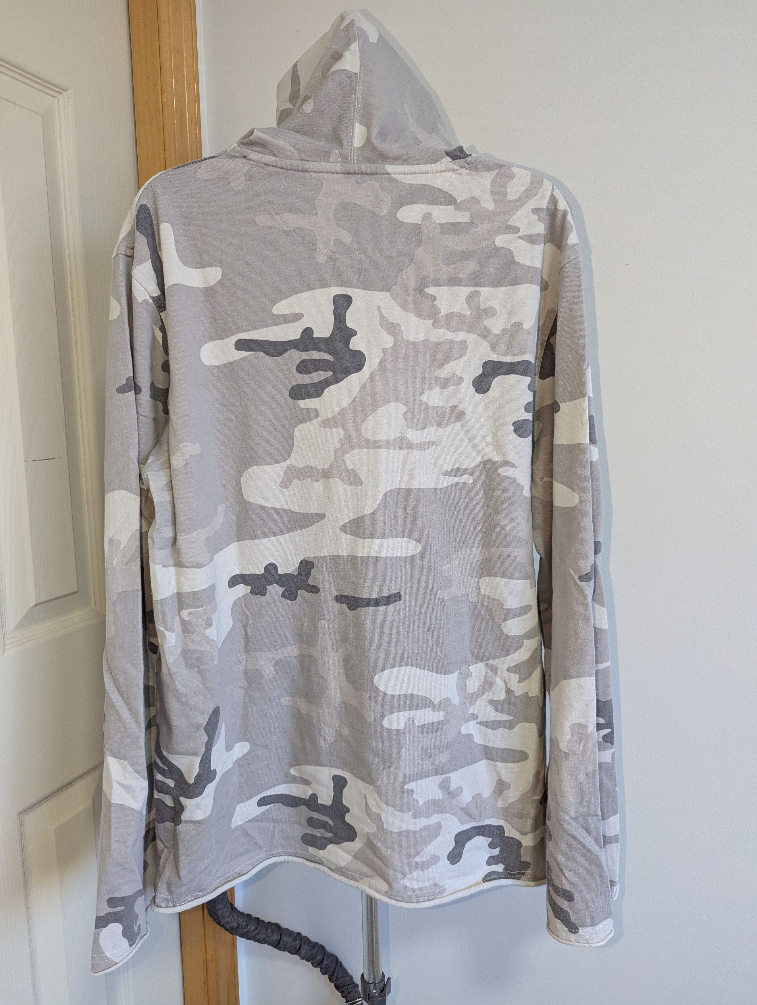 10 Deep Hooded Long Sleeve Gray Camo from 10 Deep Size US M / EU 48-50 / 2 - 2 Thumbnail